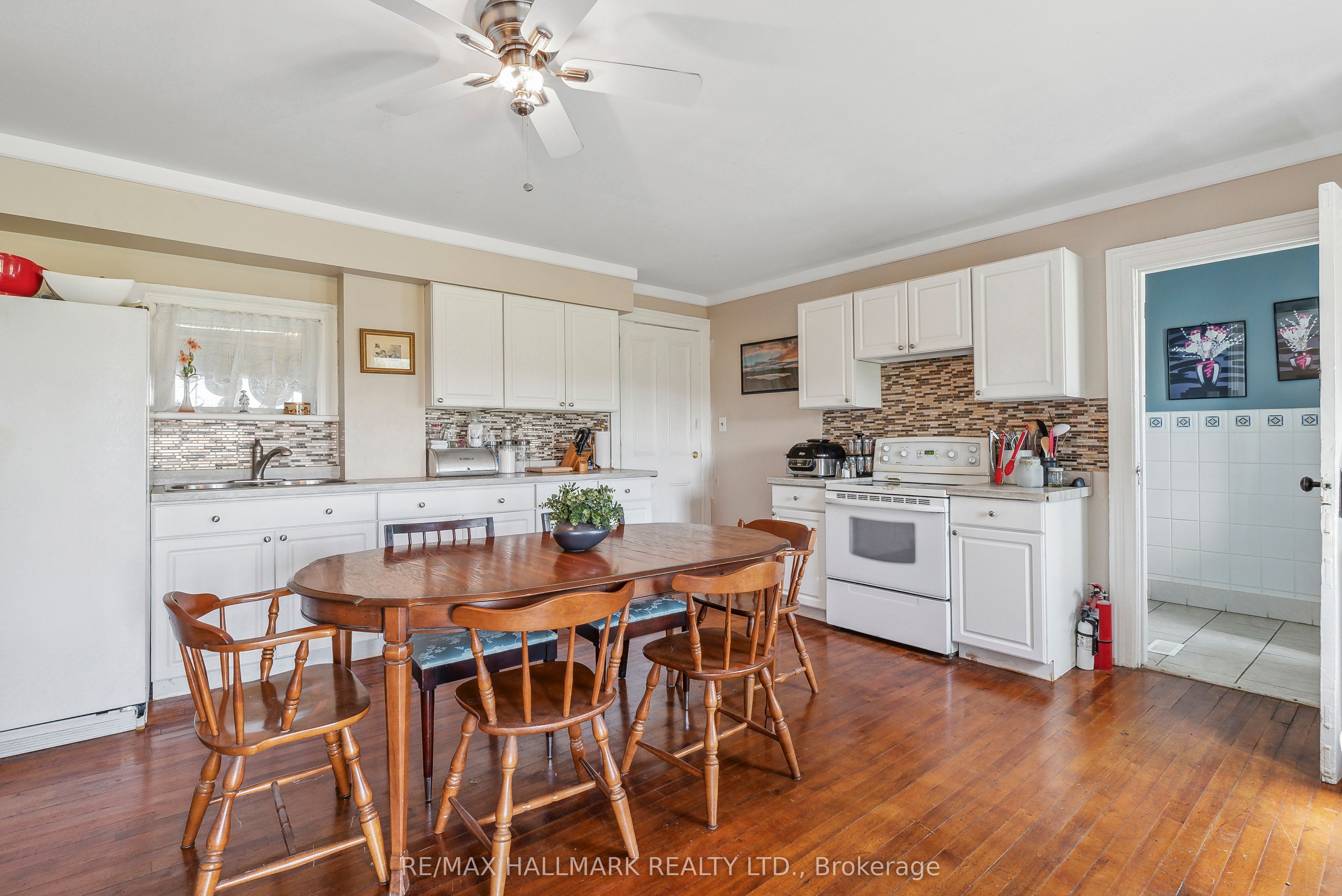 29018 Highway 48 Property Photo 14