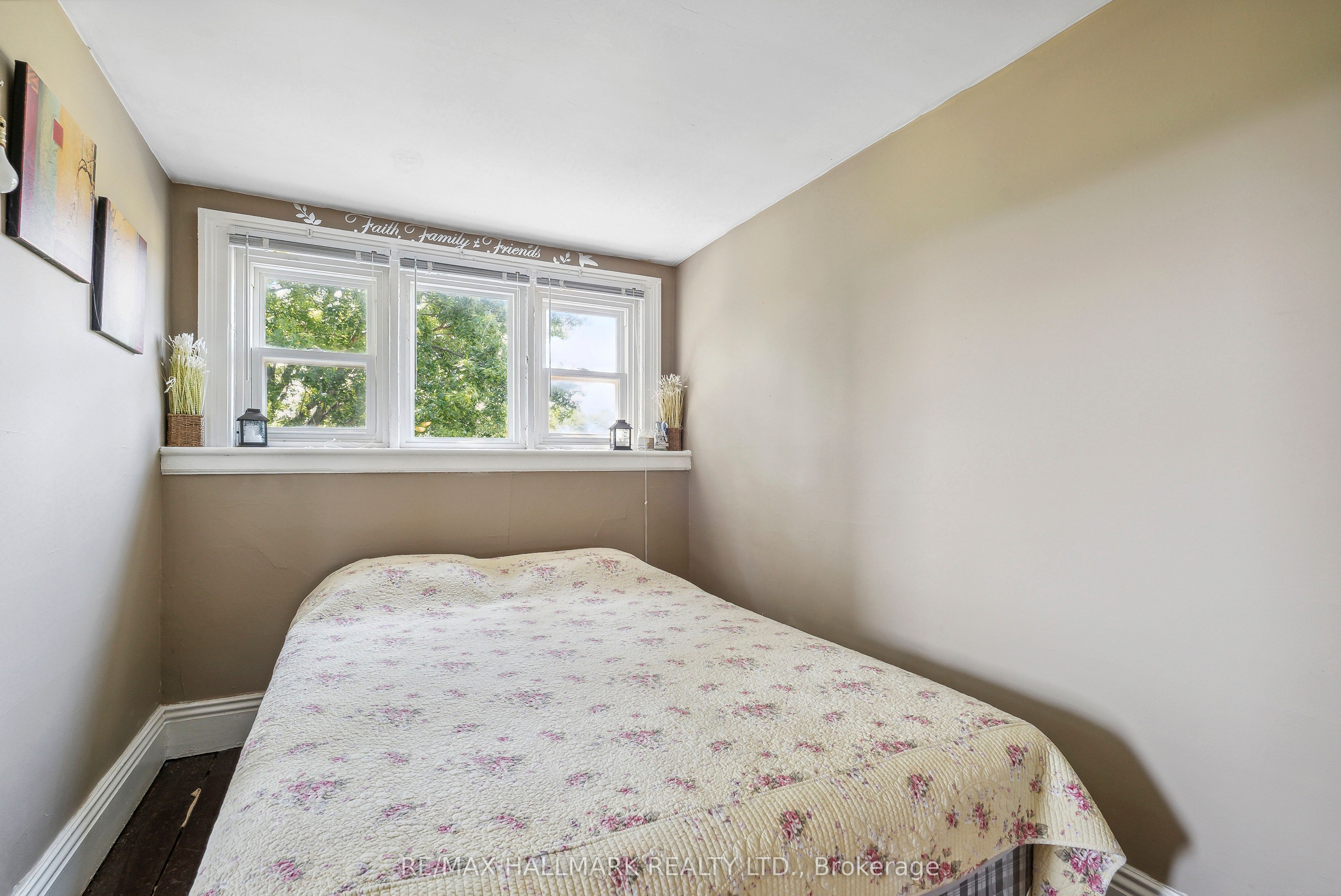 29018 Highway 48 Property Photo 24