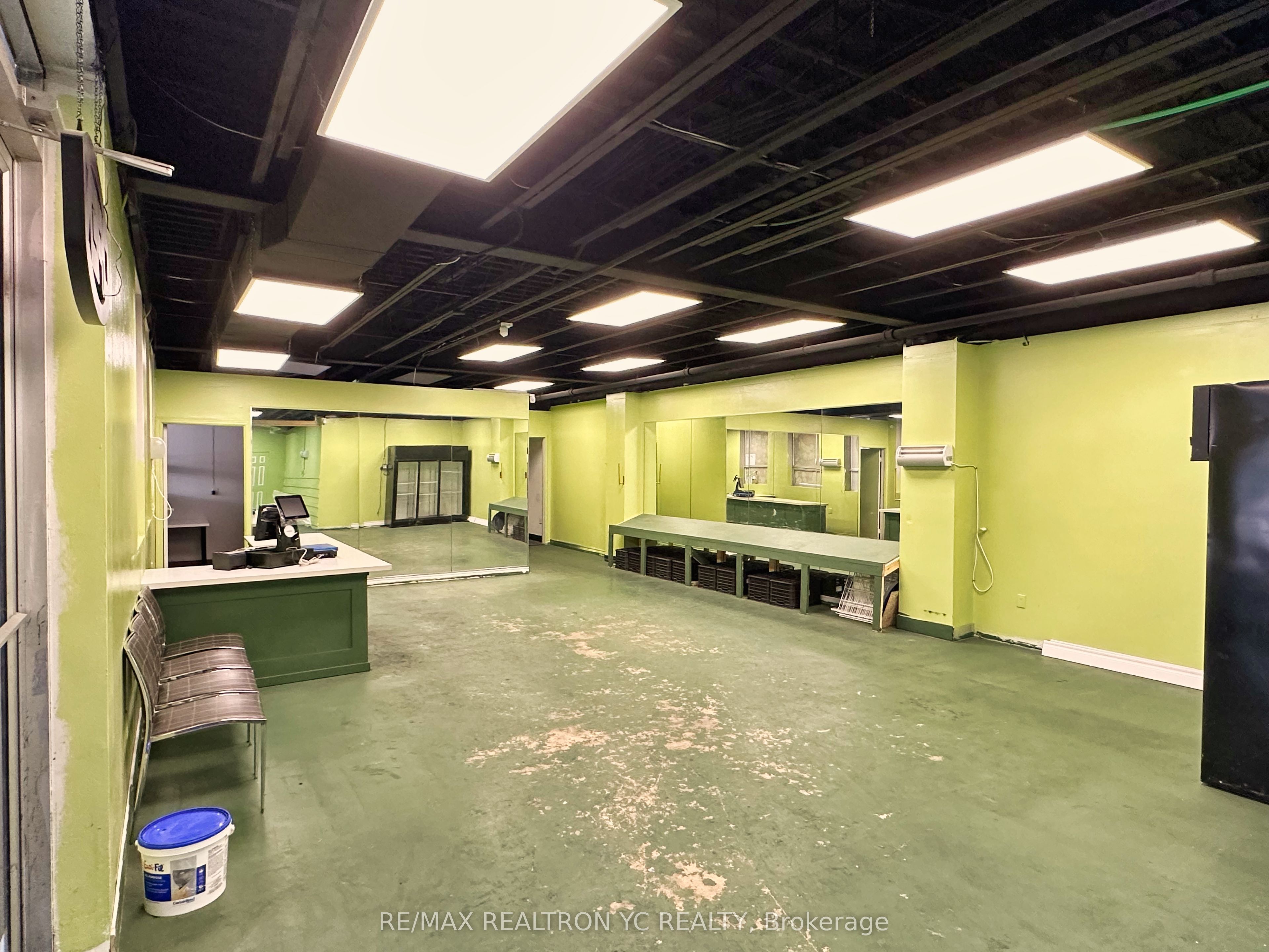 #w Unit - 57 Glen Cameron Road Property Photo 3