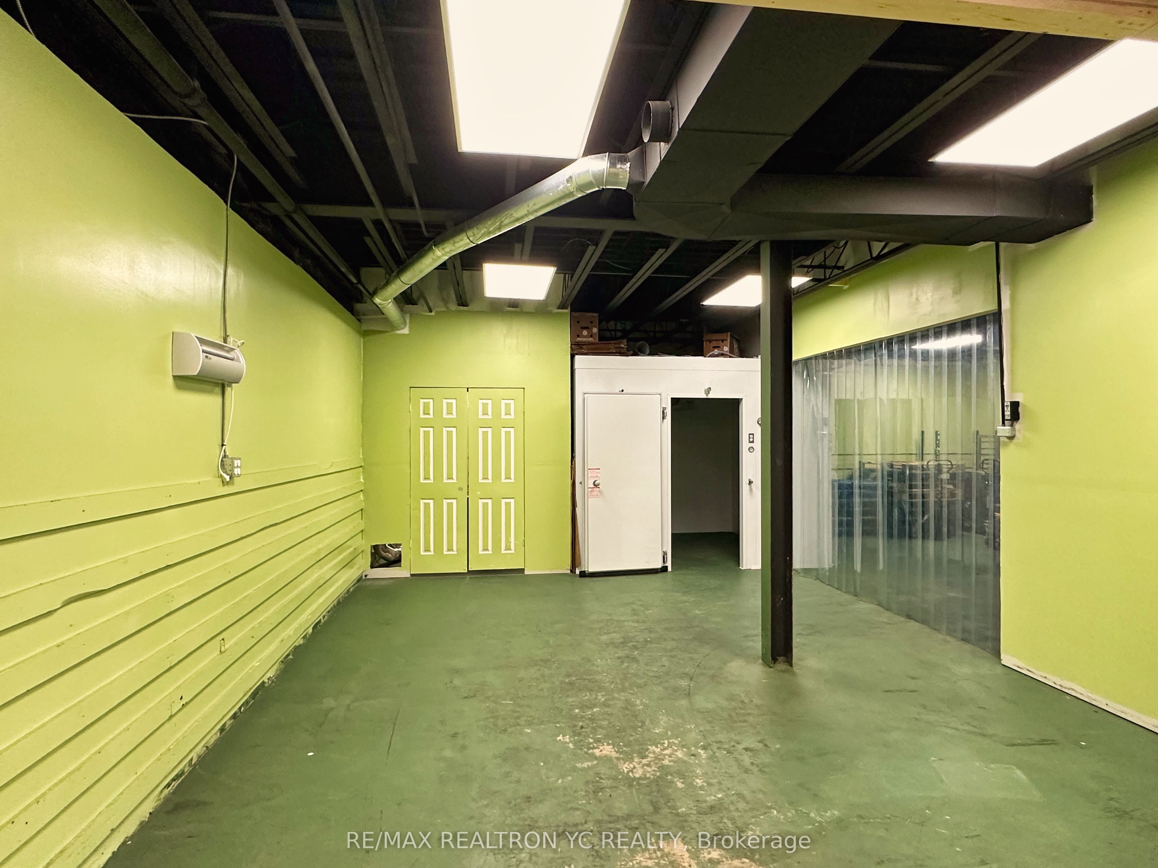 #w Unit - 57 Glen Cameron Road Property Photo 6