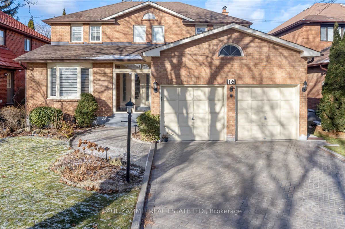 16 Parklawn Crescent Property Photo 1