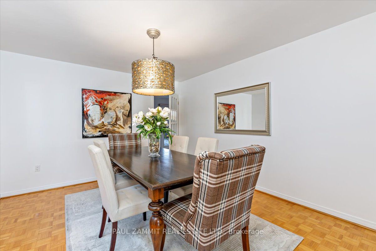 16 Parklawn Crescent Property Photo 7