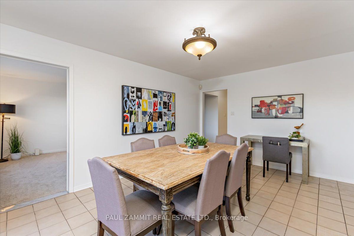 16 Parklawn Crescent Property Photo 12