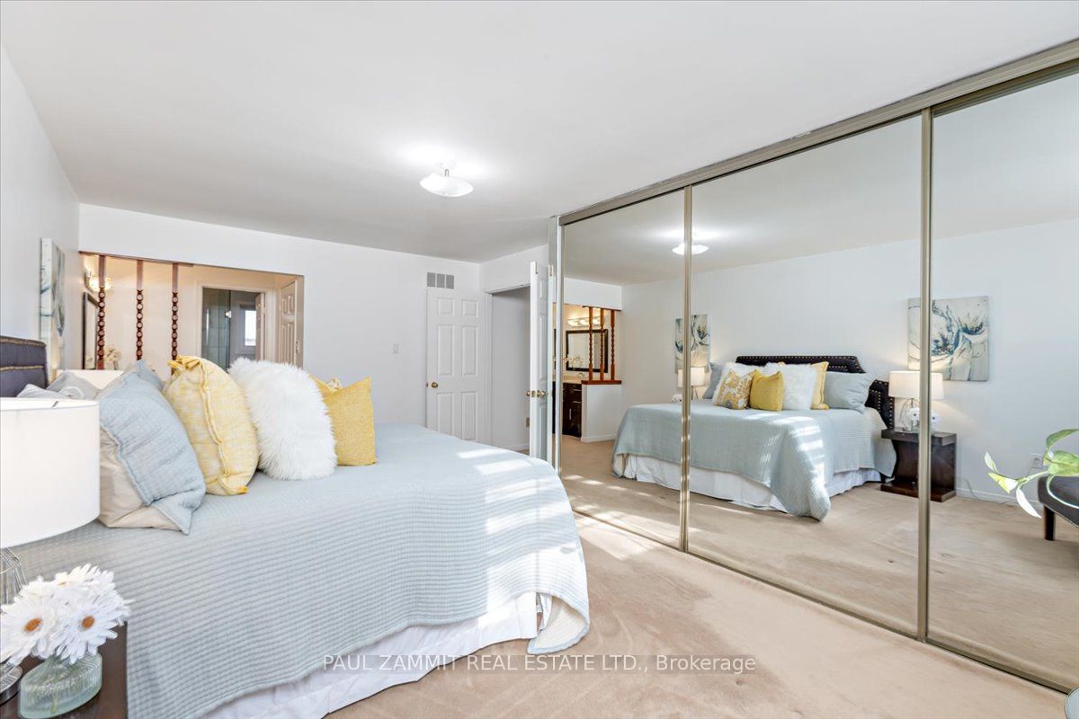 16 Parklawn Crescent Property Photo 21
