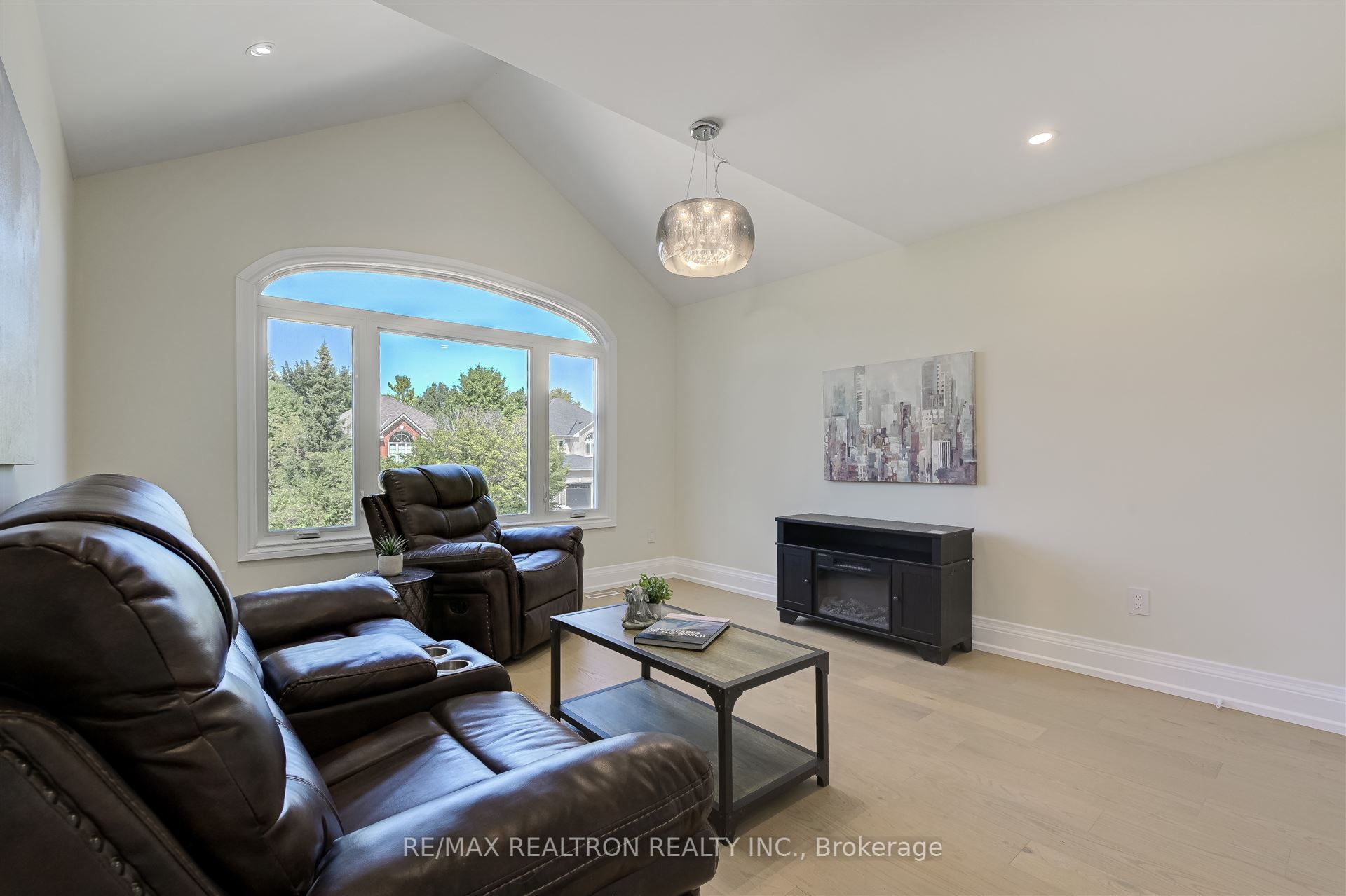 622 Lyman Boulevard Property Photo 25