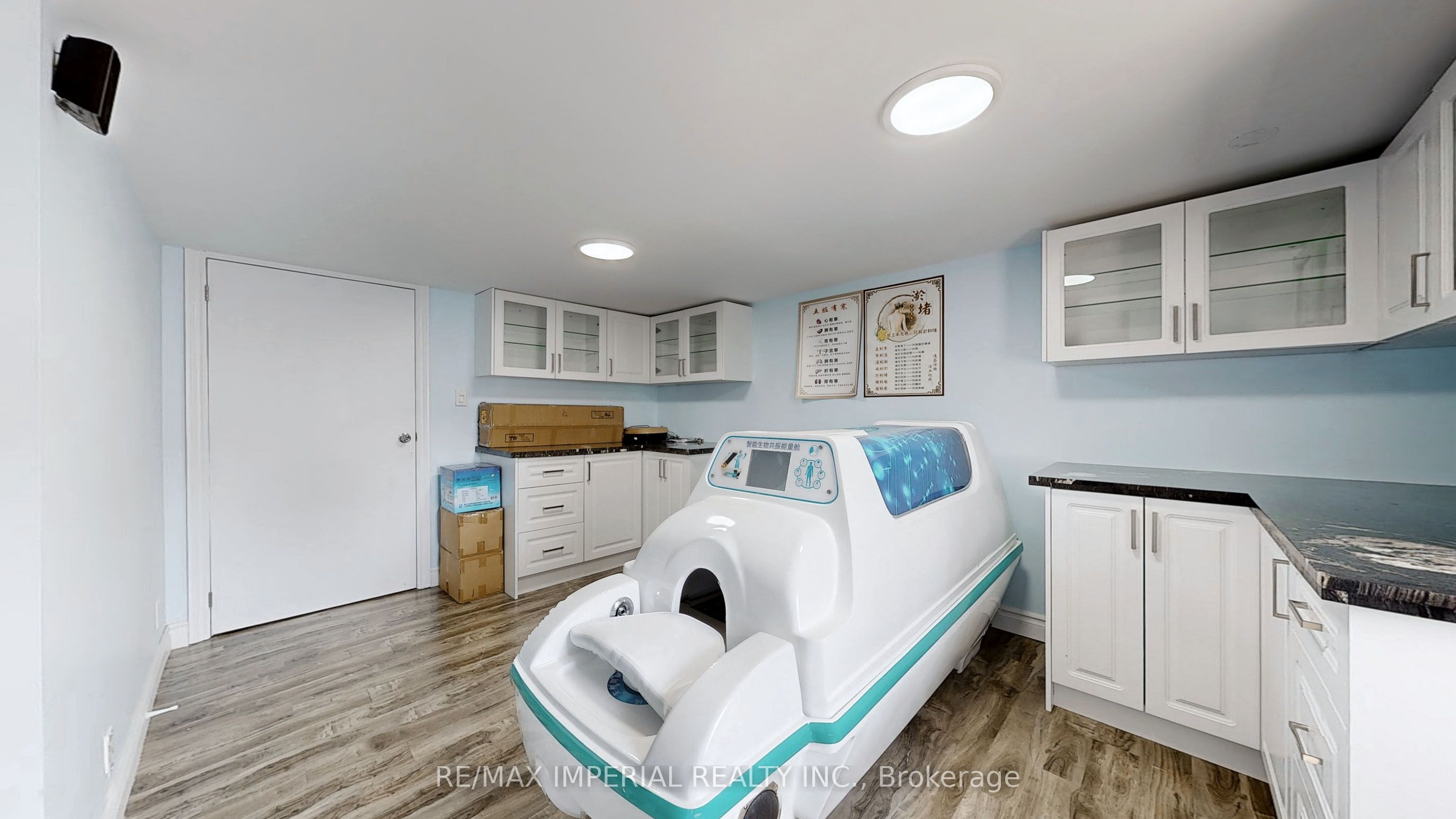 #2nd Flr - 156 Main (unionville) Street Property Photo 9