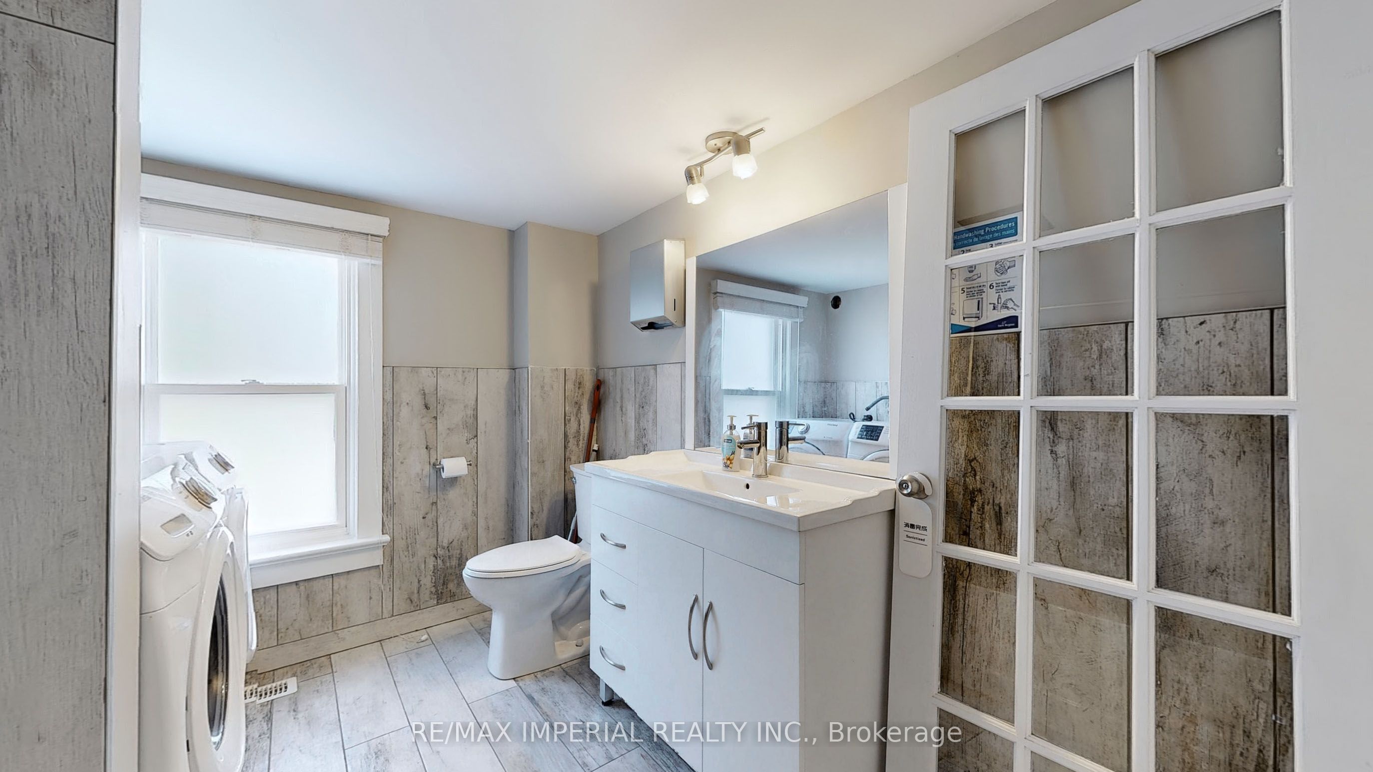 #2nd Flr - 156 Main (unionville) Street Property Photo 11