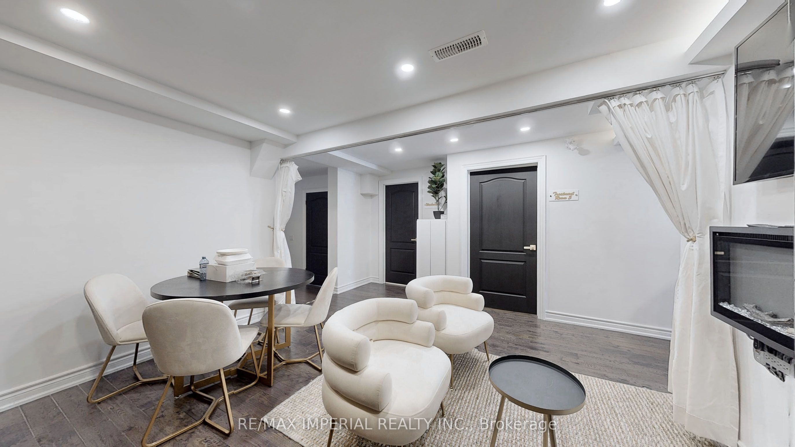 #room1&2 - 156 Main (unionville) Street Property Photo 13