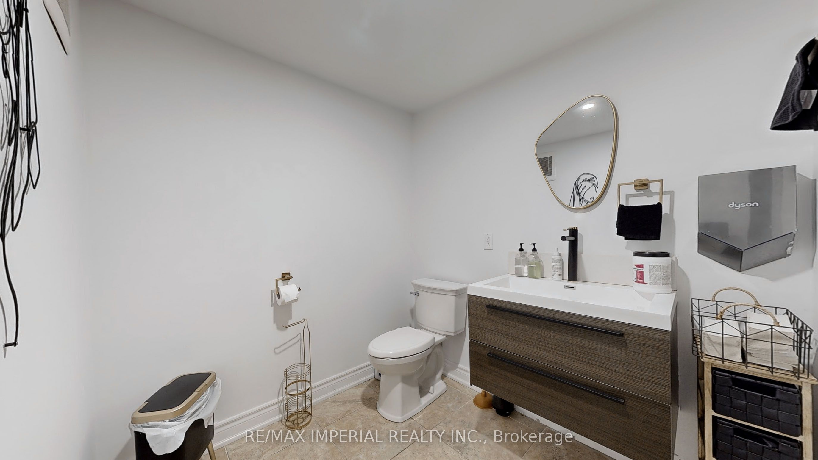 #room1&2 - 156 Main (unionville) Street Property Photo 14