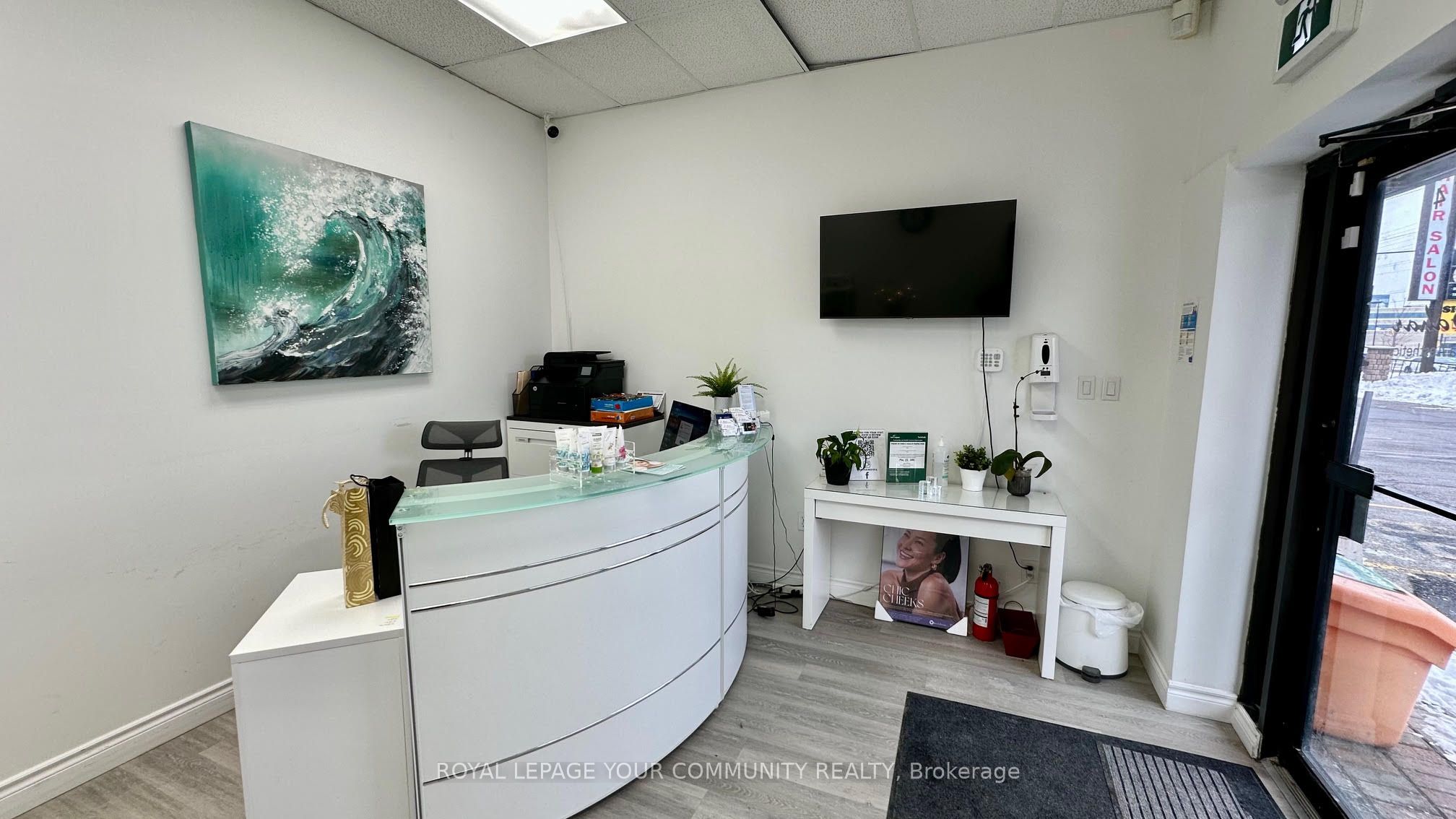 #4 - 17335 Yonge Street Property Photo 5