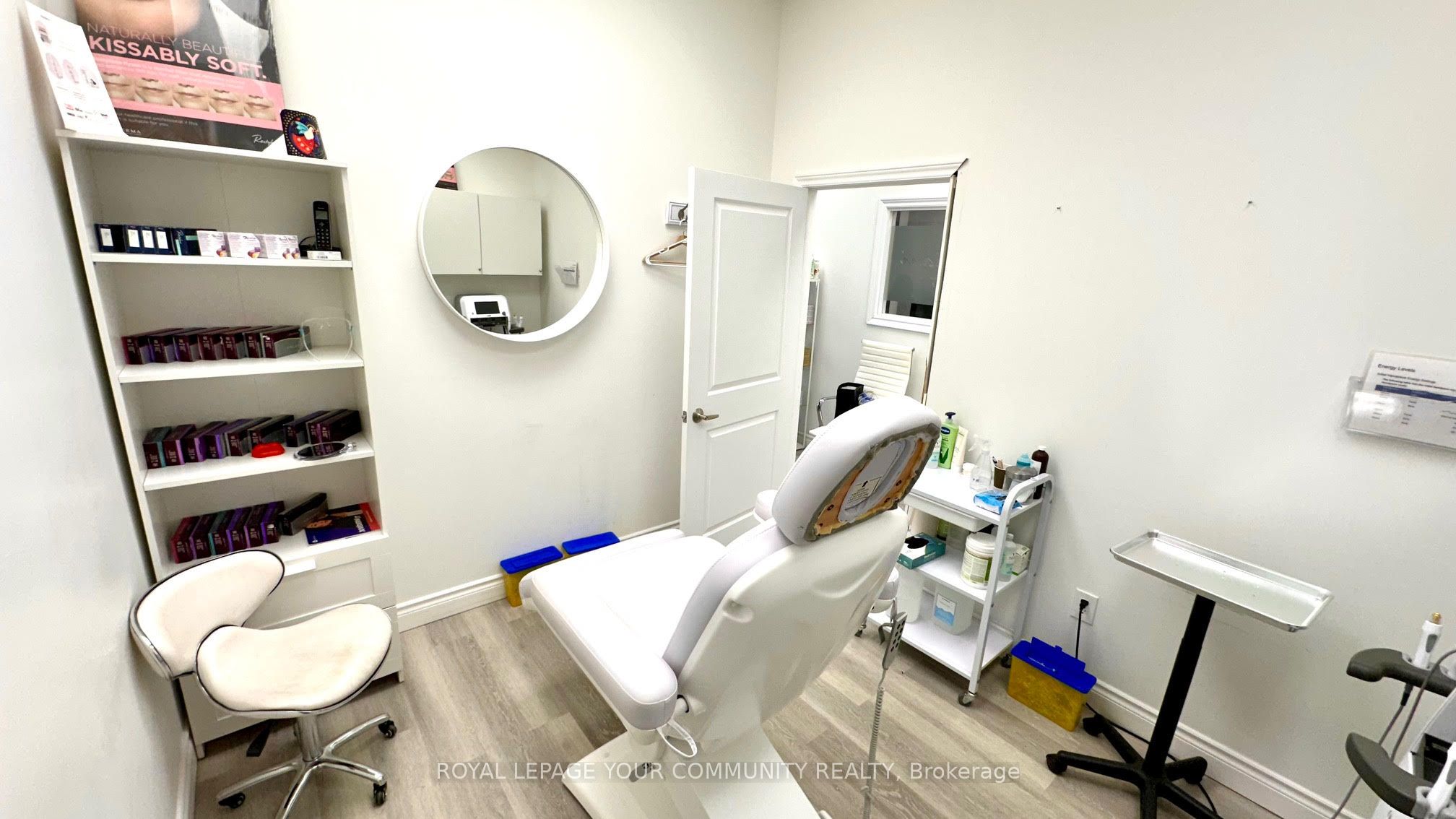 #4 - 17335 Yonge Street Property Photo 7
