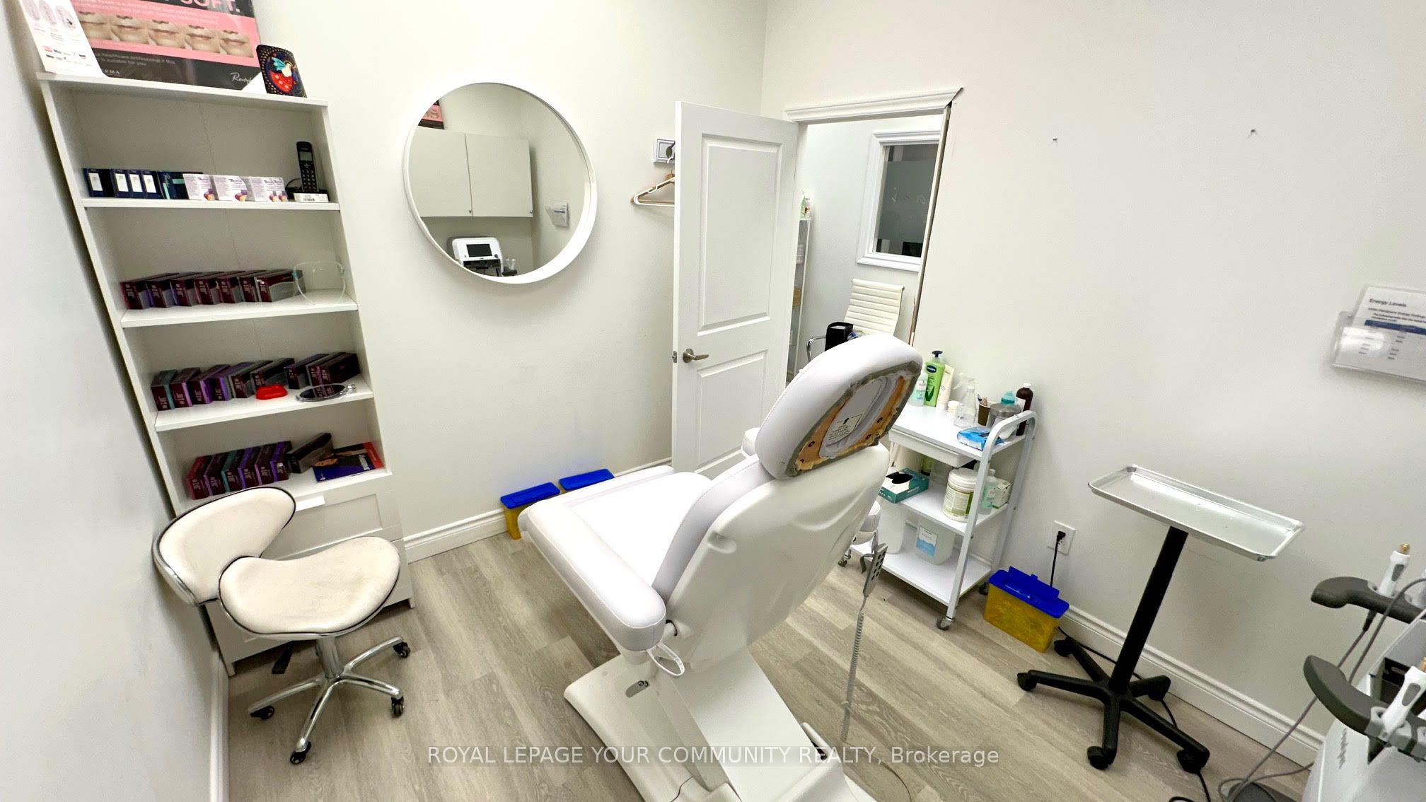 #4 - 17335 Yonge Street Property Photo 8