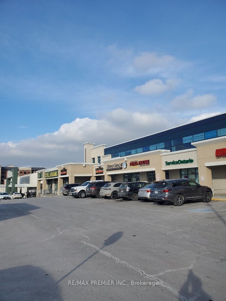 #202 - 10909 Yonge Street Property Photo 5