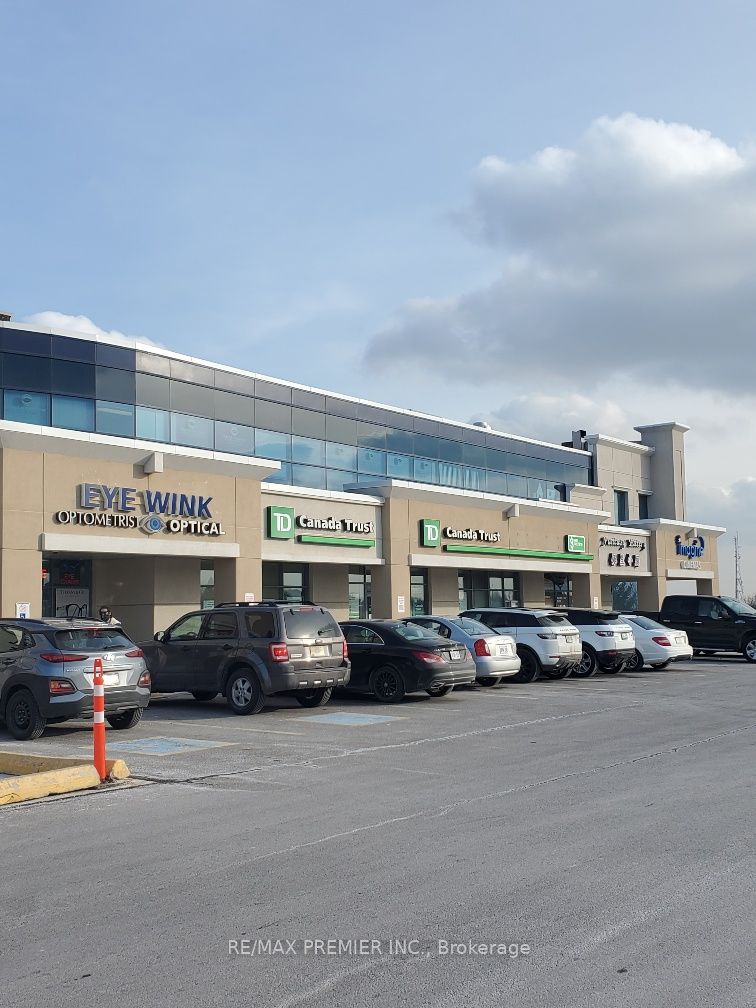 #202 - 10909 Yonge Street Property Photo 7