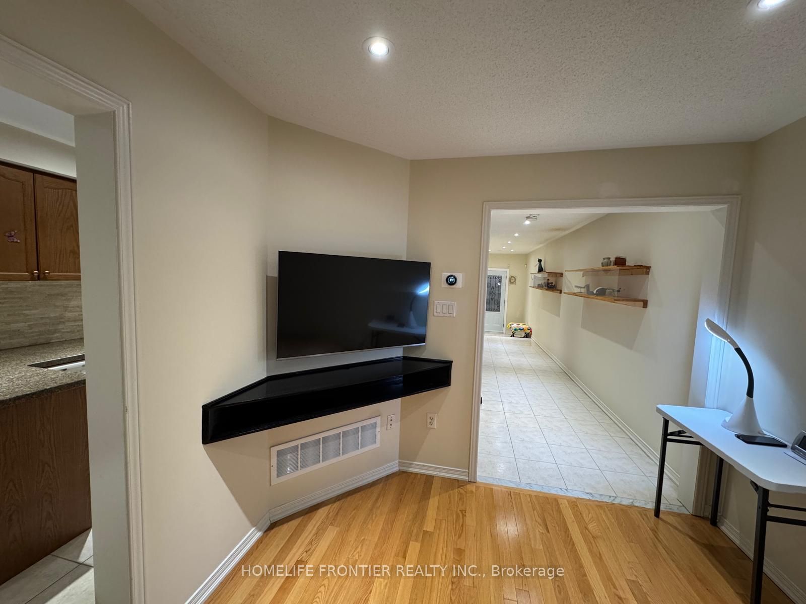 14 Barr Crescent Property Photo 2