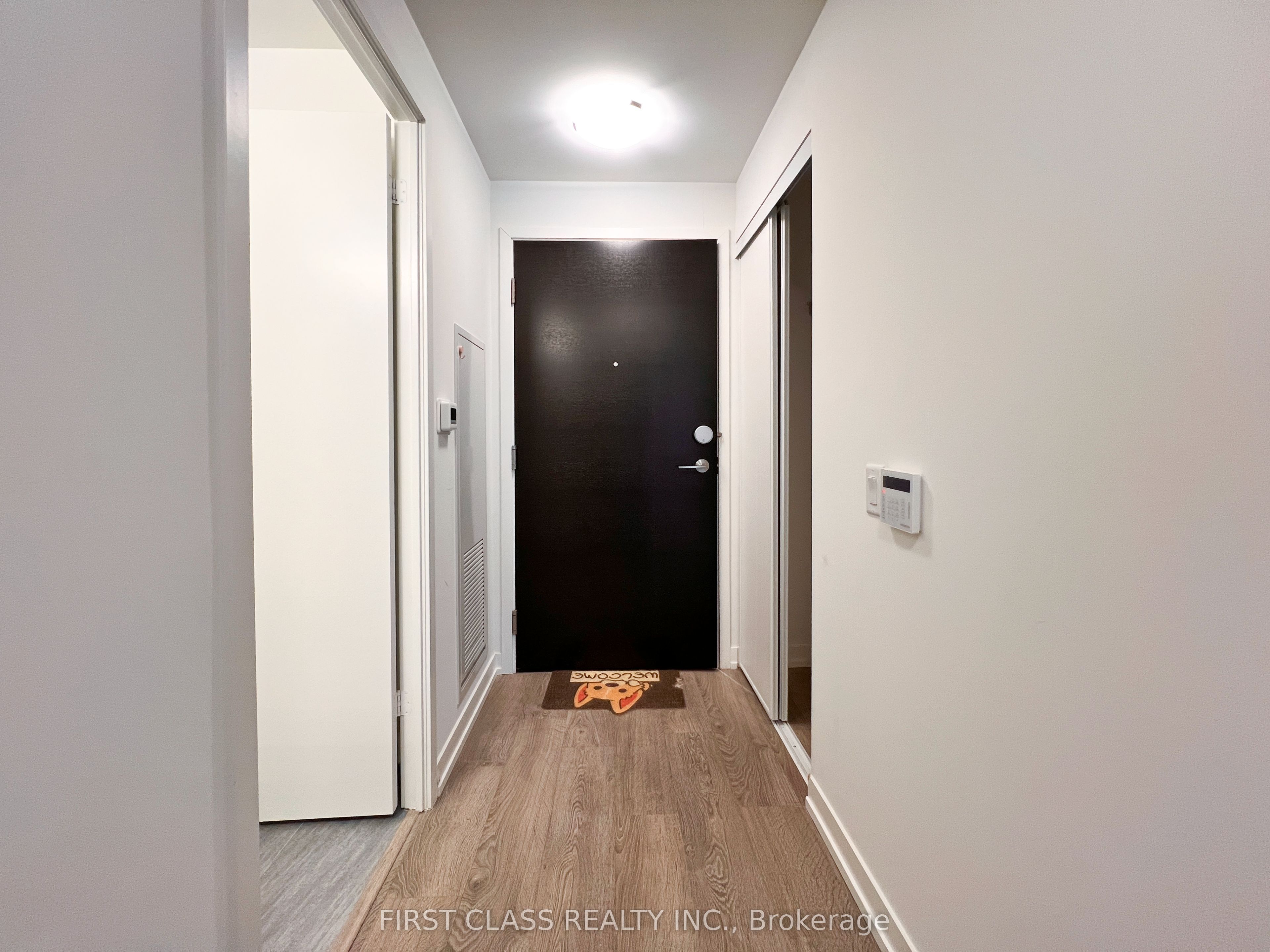 #318 - 8868 Yonge Street Property Photo 5