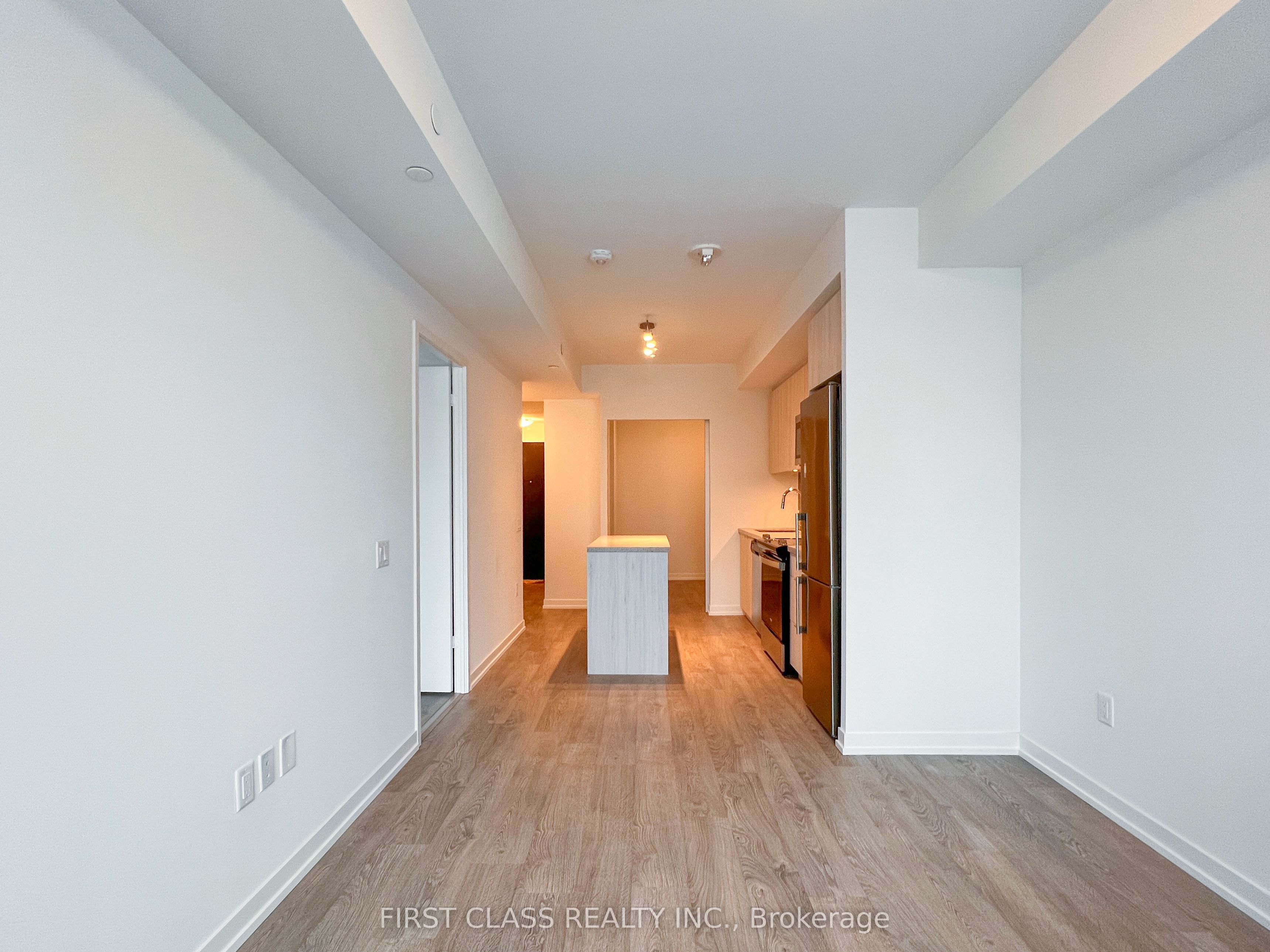 #318 - 8868 Yonge Street Property Photo 11