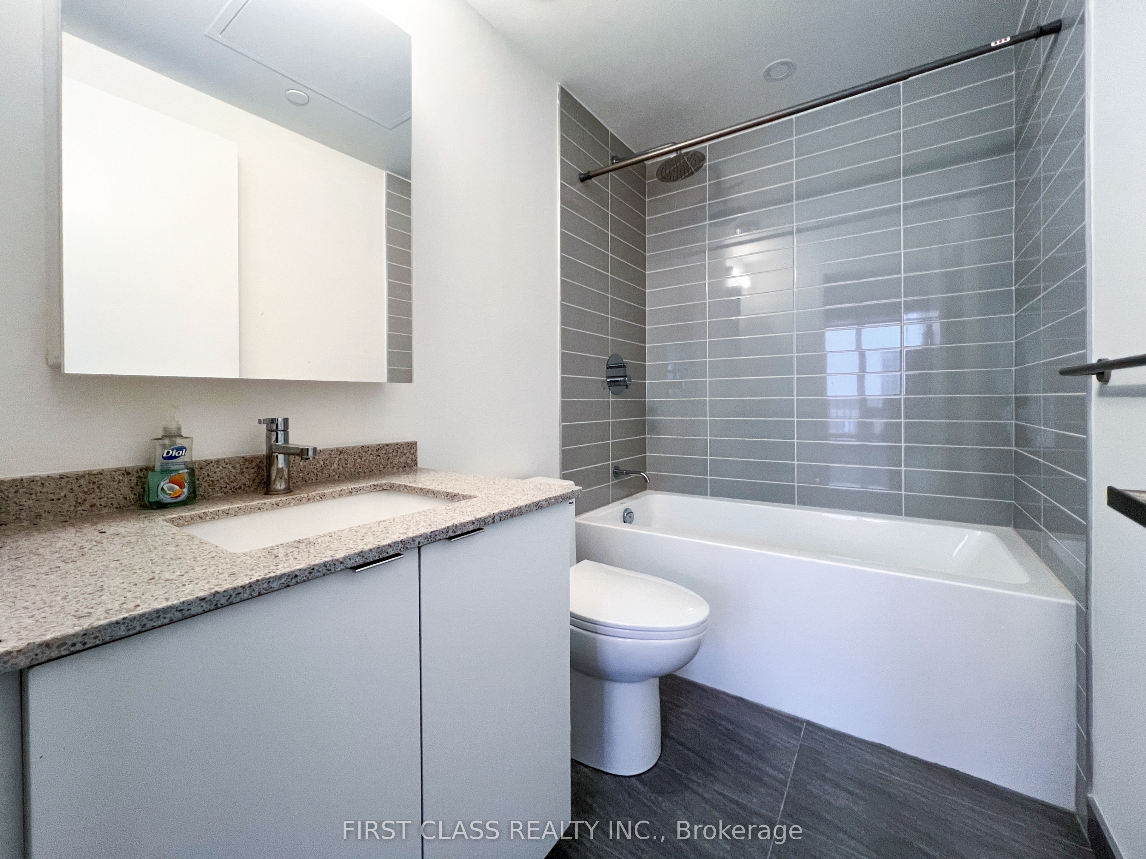#318 - 8868 Yonge Street Property Photo 13