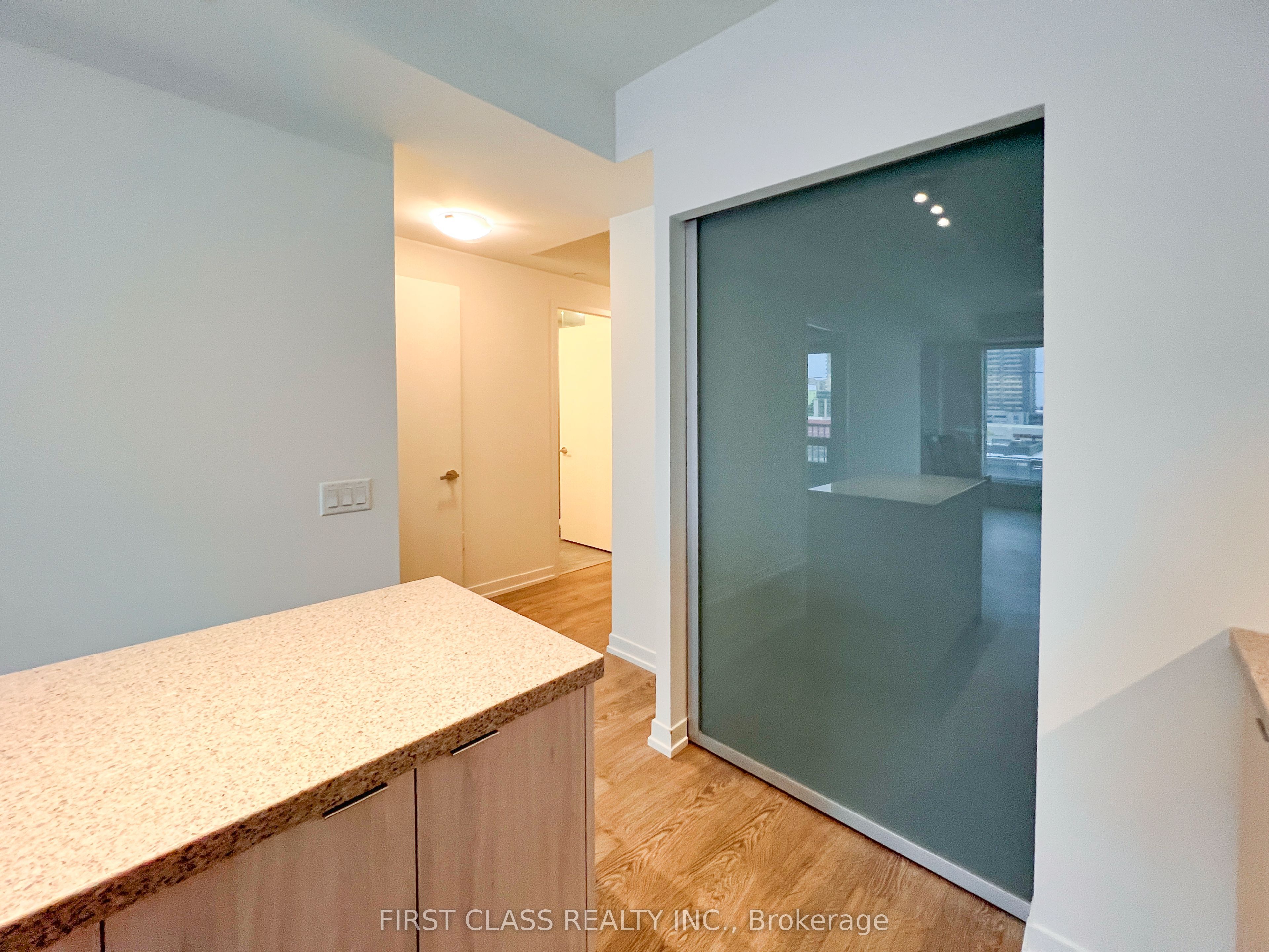 #318 - 8868 Yonge Street Property Photo 21