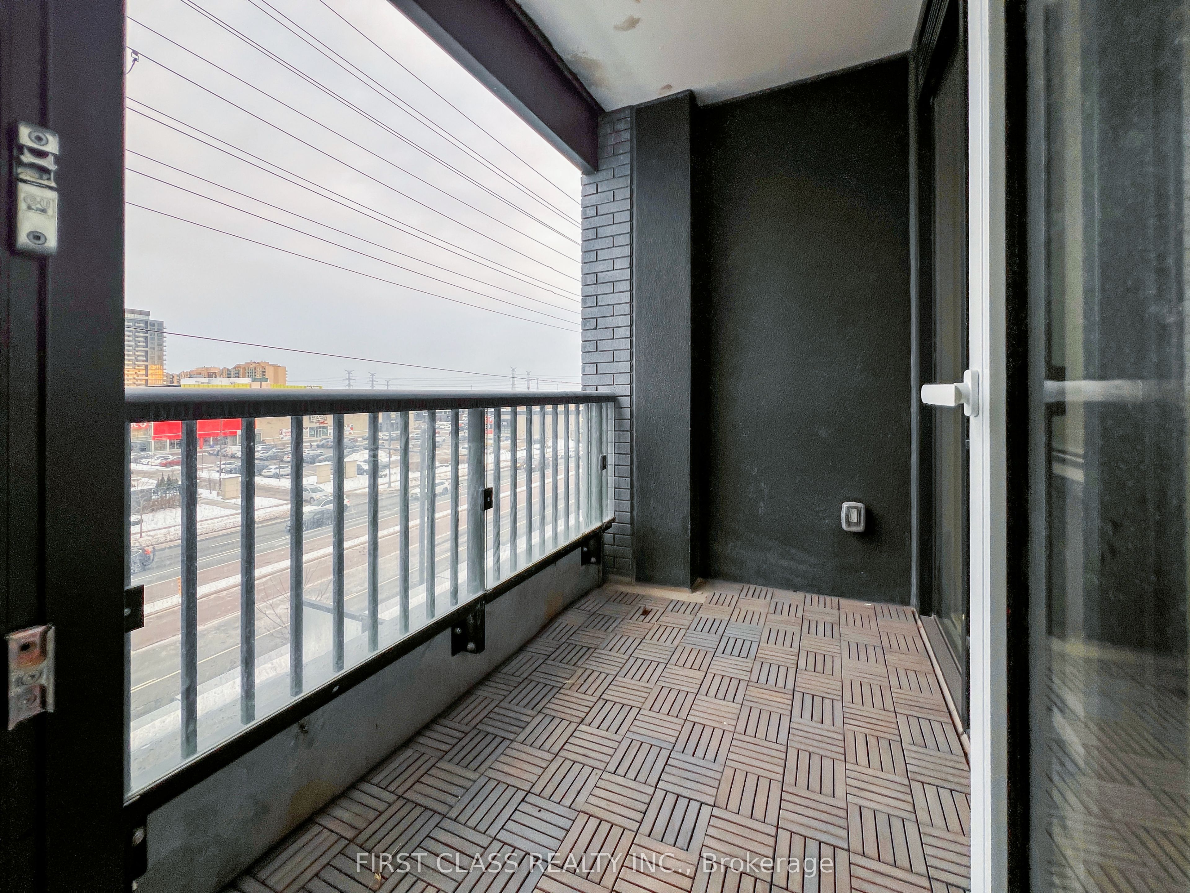 #318 - 8868 Yonge Street Property Photo 22