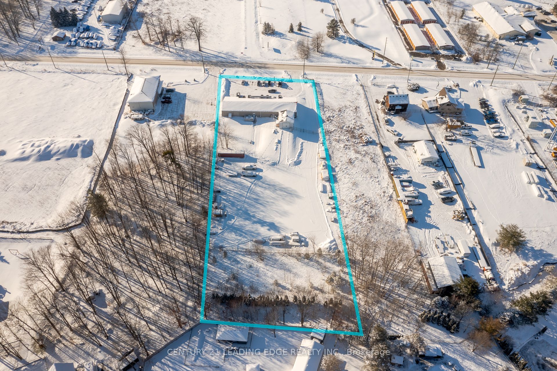 2007 Commerce Park Drive Property Photo 3