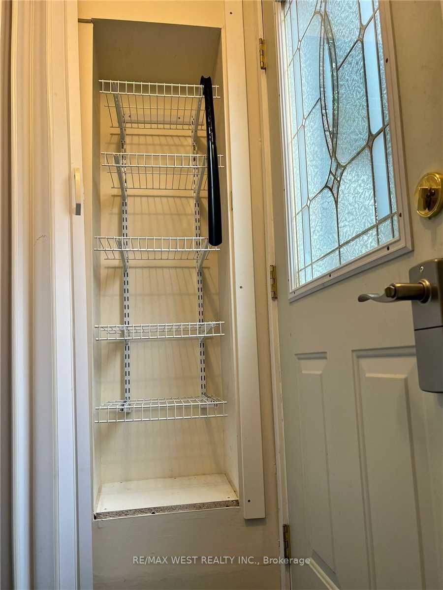 #lower - 23 Gray Crescent Property Photo 25