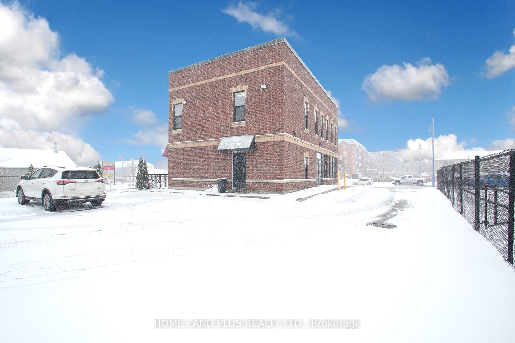 990 Innisfil Beach Road Property Photo 3