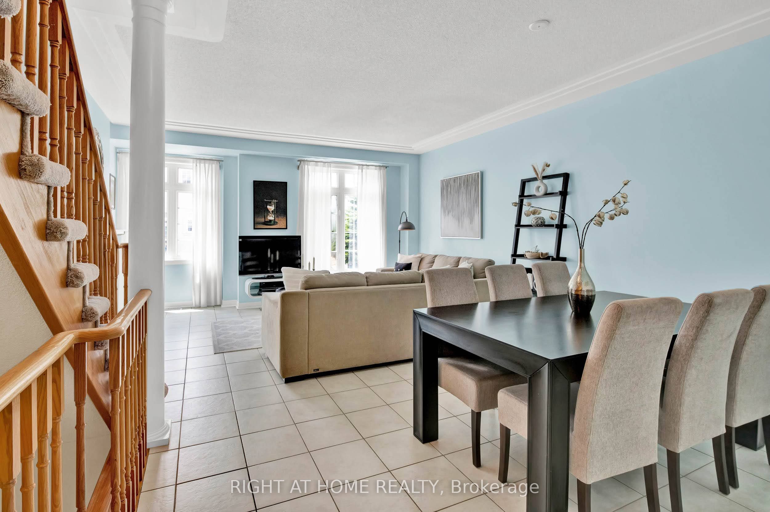 #36 - 10 Post Oak Drive Property Photo 3
