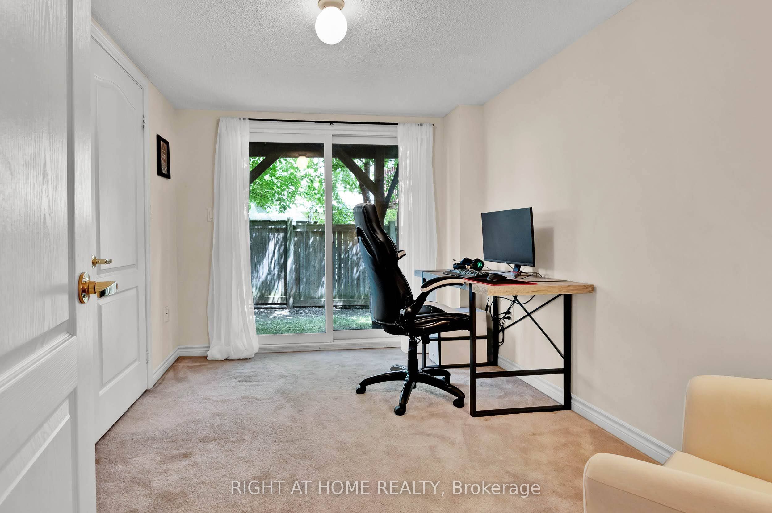 #36 - 10 Post Oak Drive Property Photo 17
