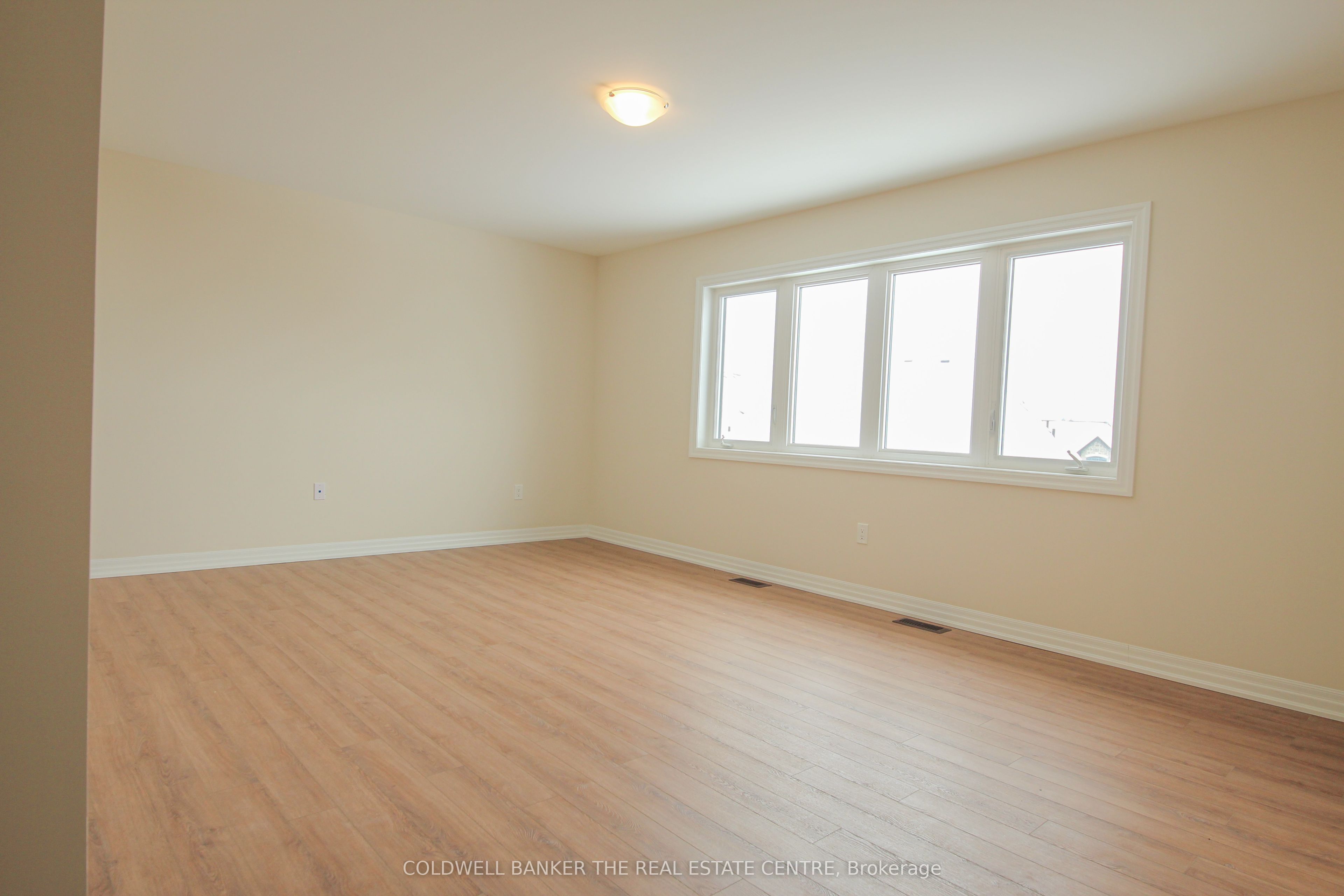 #main - 12 Stennett Drive Property Photo 11