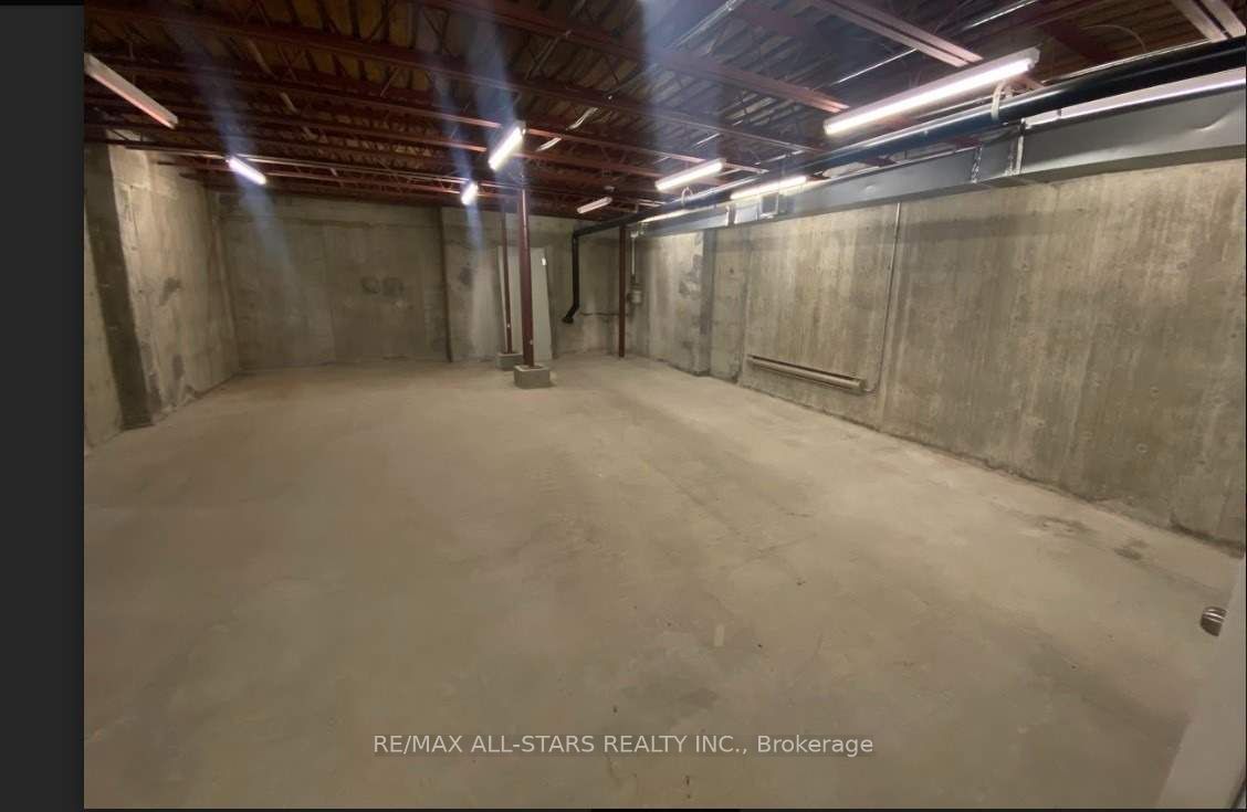 10 Cameron Street Property Photo 18
