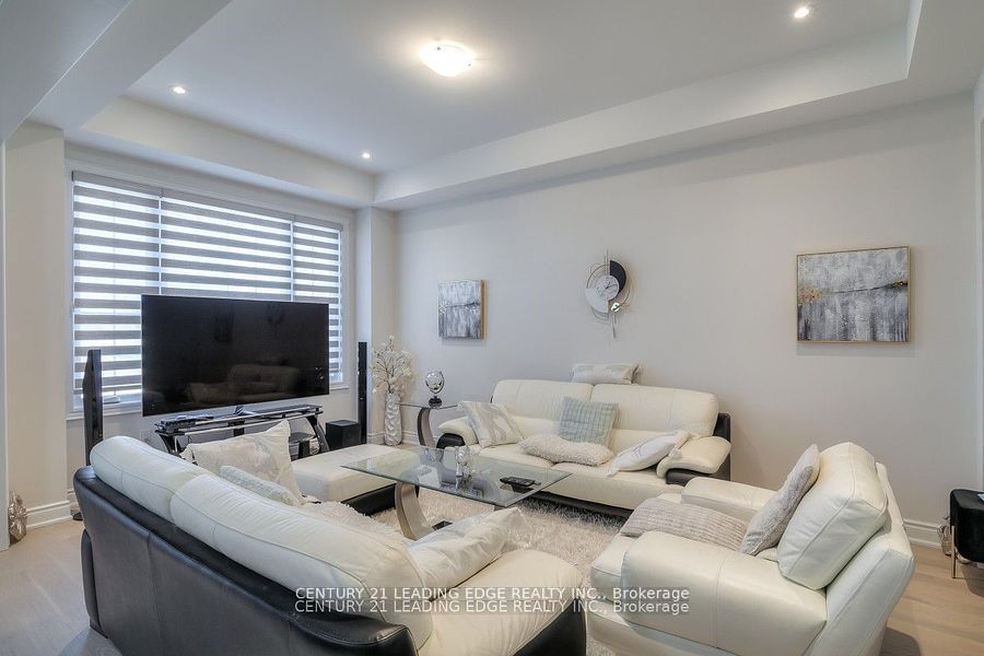 77 Terravista Crescent Property Photo 6