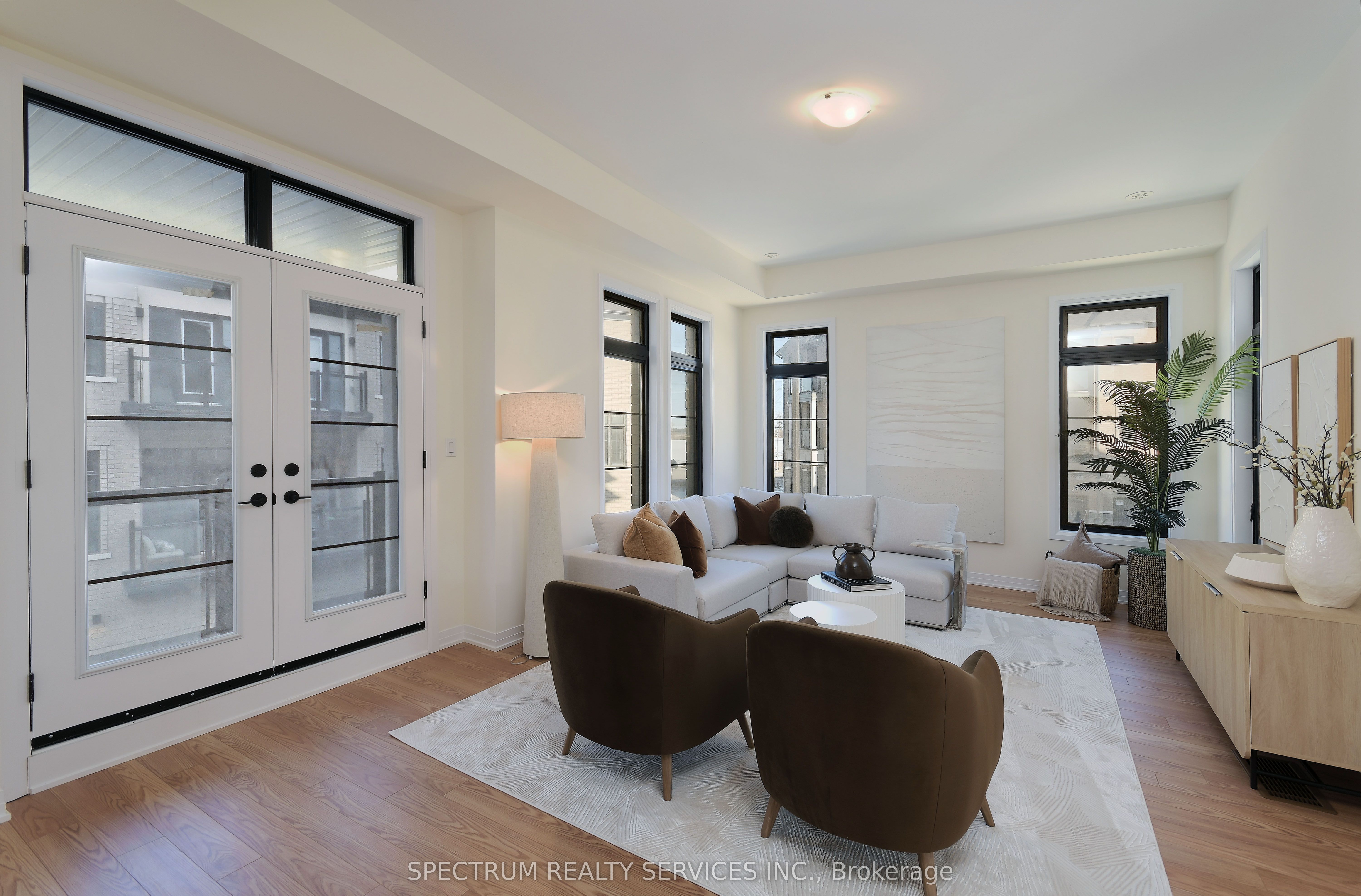 155 De La Roche Drive Property Photo 10