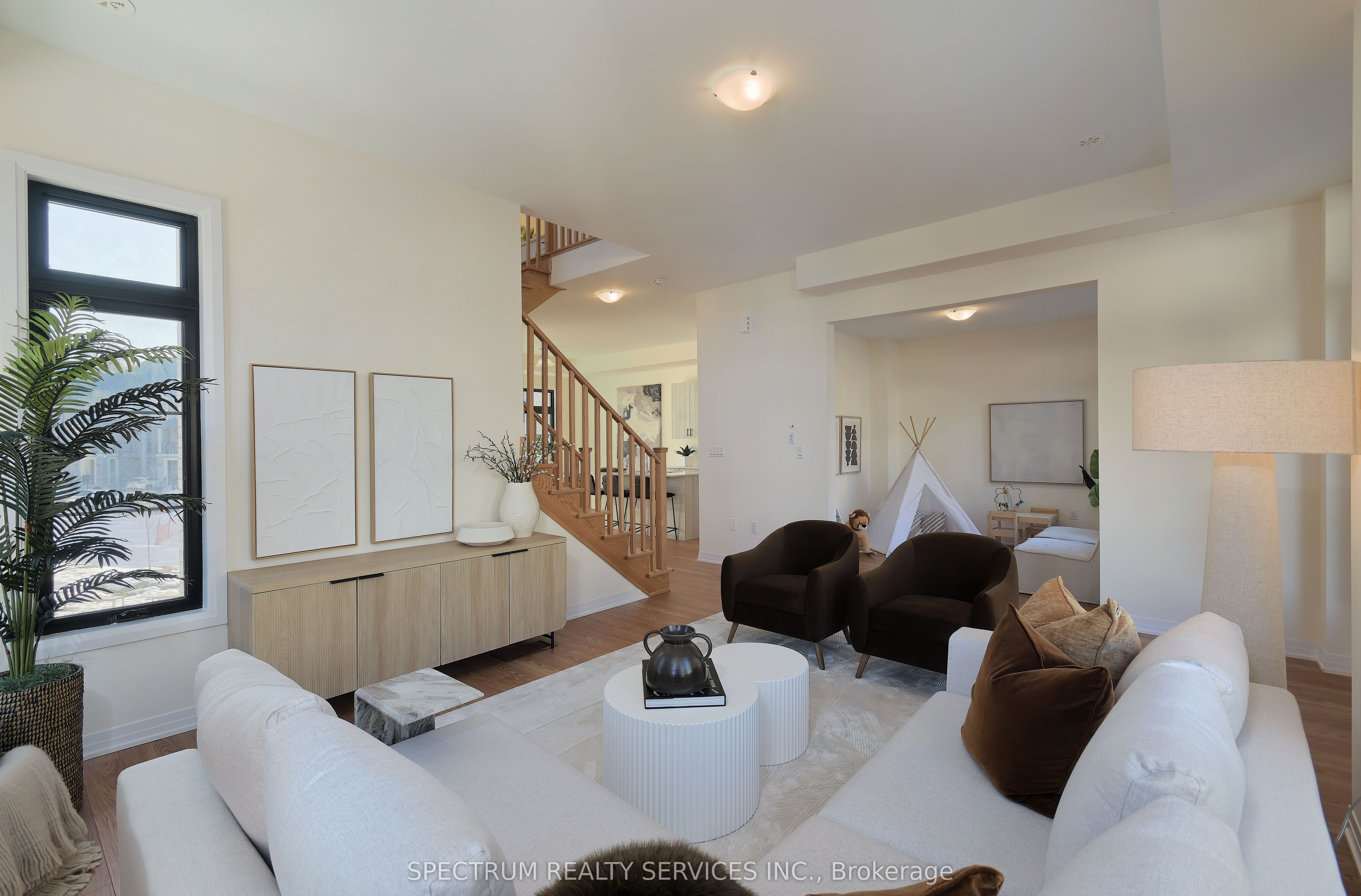 155 De La Roche Drive Property Photo 11