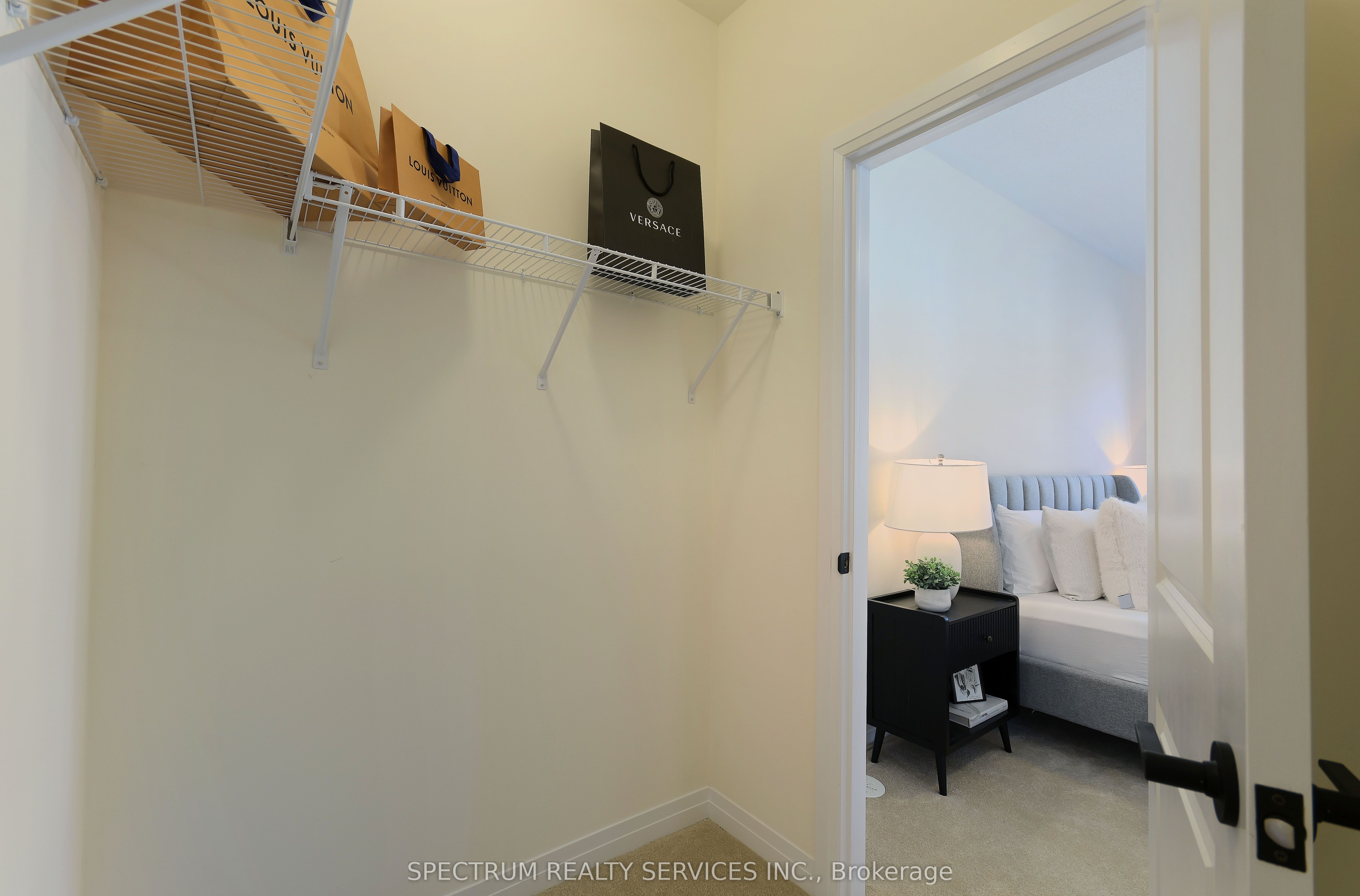 155 De La Roche Drive Property Photo 31