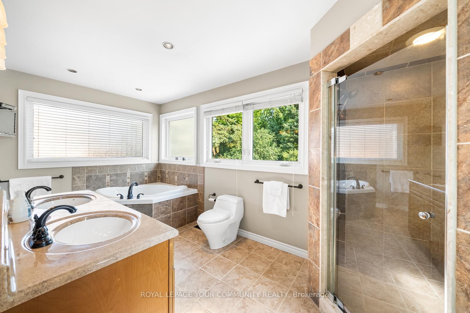 48 Lanewood Drive Property Photo 22