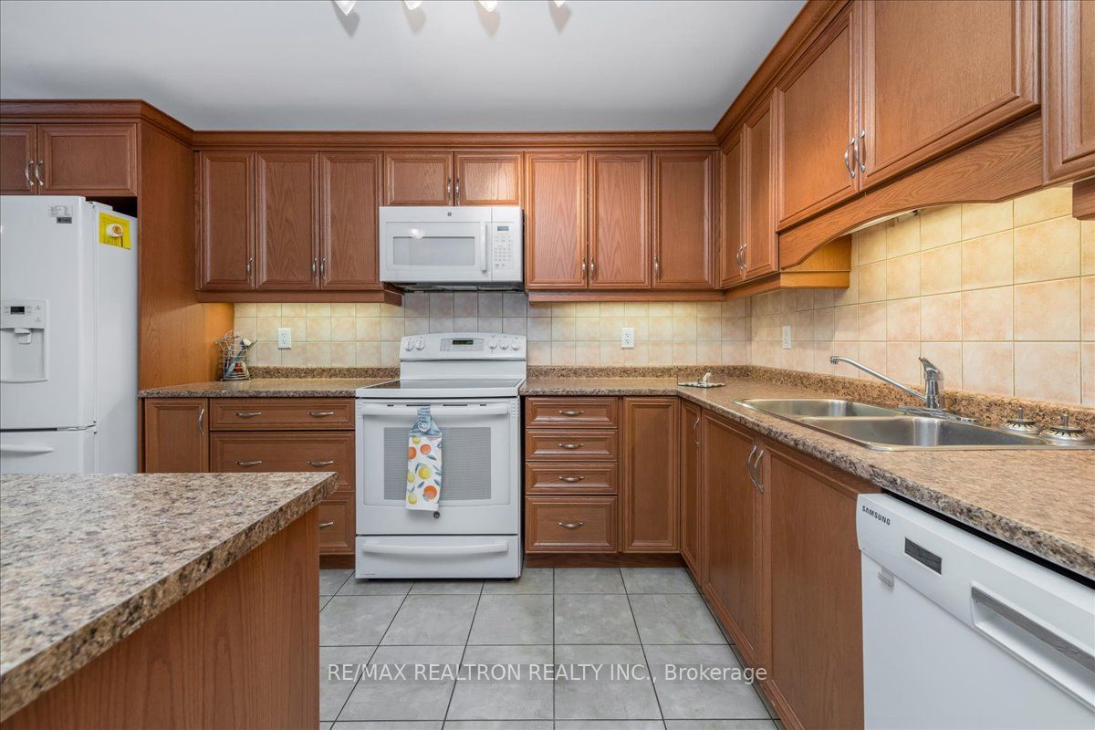 15 Via Vistana Road Property Photo 7