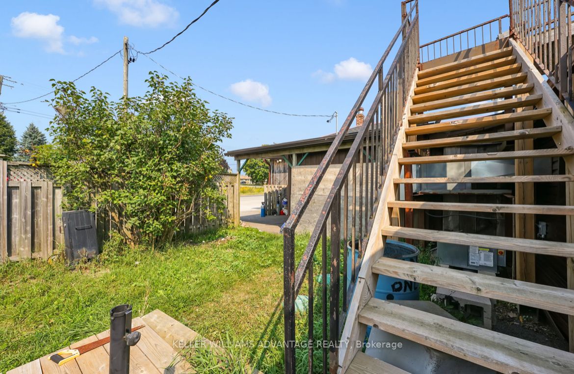 1812 Simcoe County Rd 27 Property Photo 29