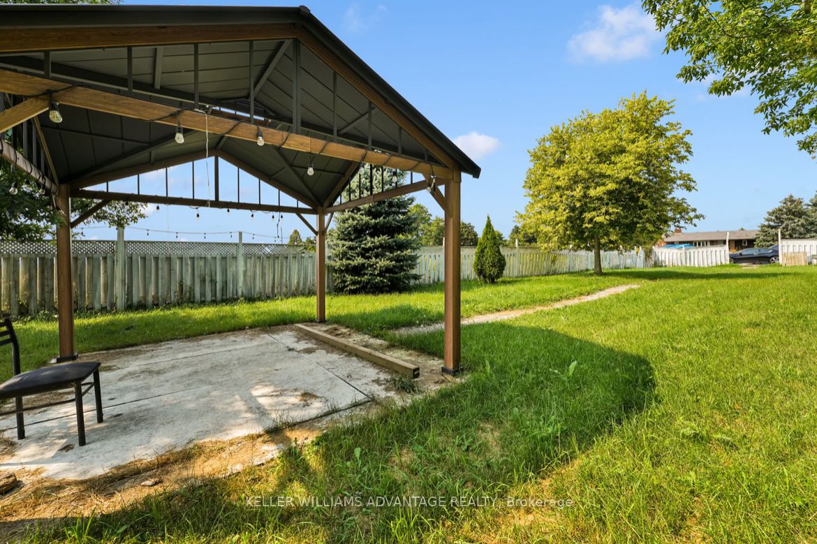 1812 Simcoe County Rd 27 Property Photo 32