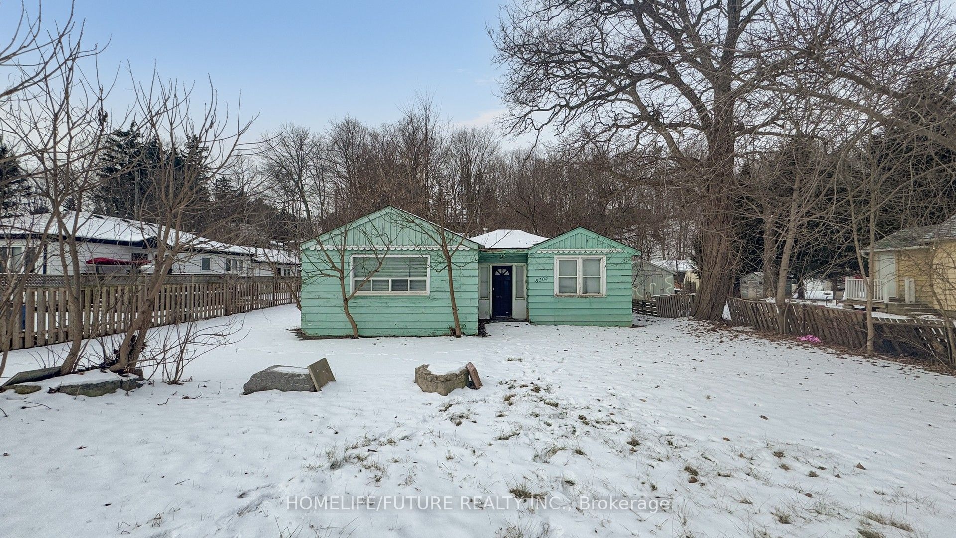 8204 Islington Avenue Property Photo 1
