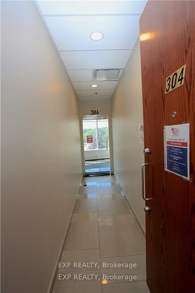 #304-305 - 7368 Yonge Street Property Photo 5