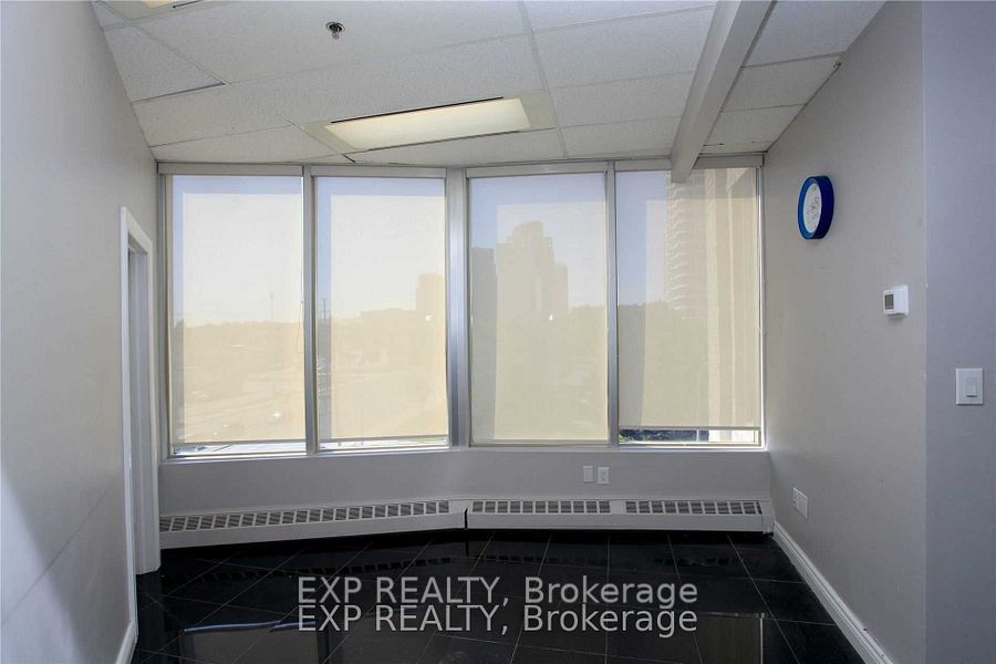 #304-305 - 7368 Yonge Street Property Photo 7