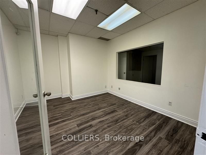 #207 - 2600 John Street Property Photo 4