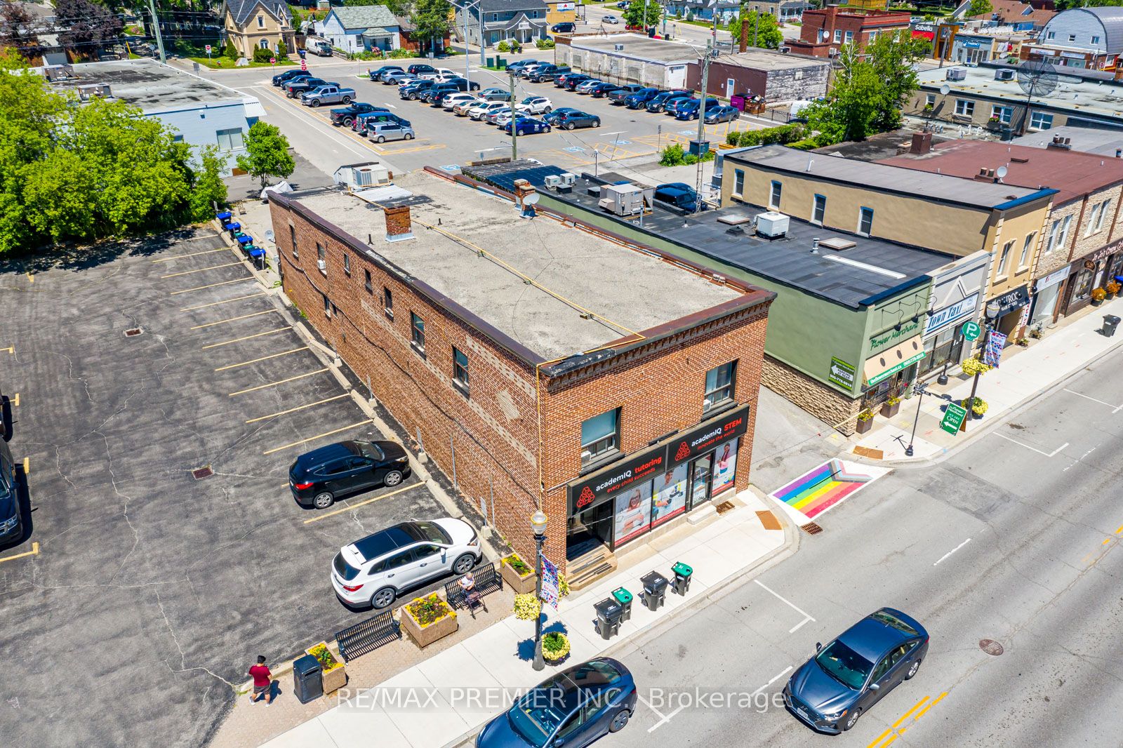 #3 - 37 Holland Street Property Photo 2