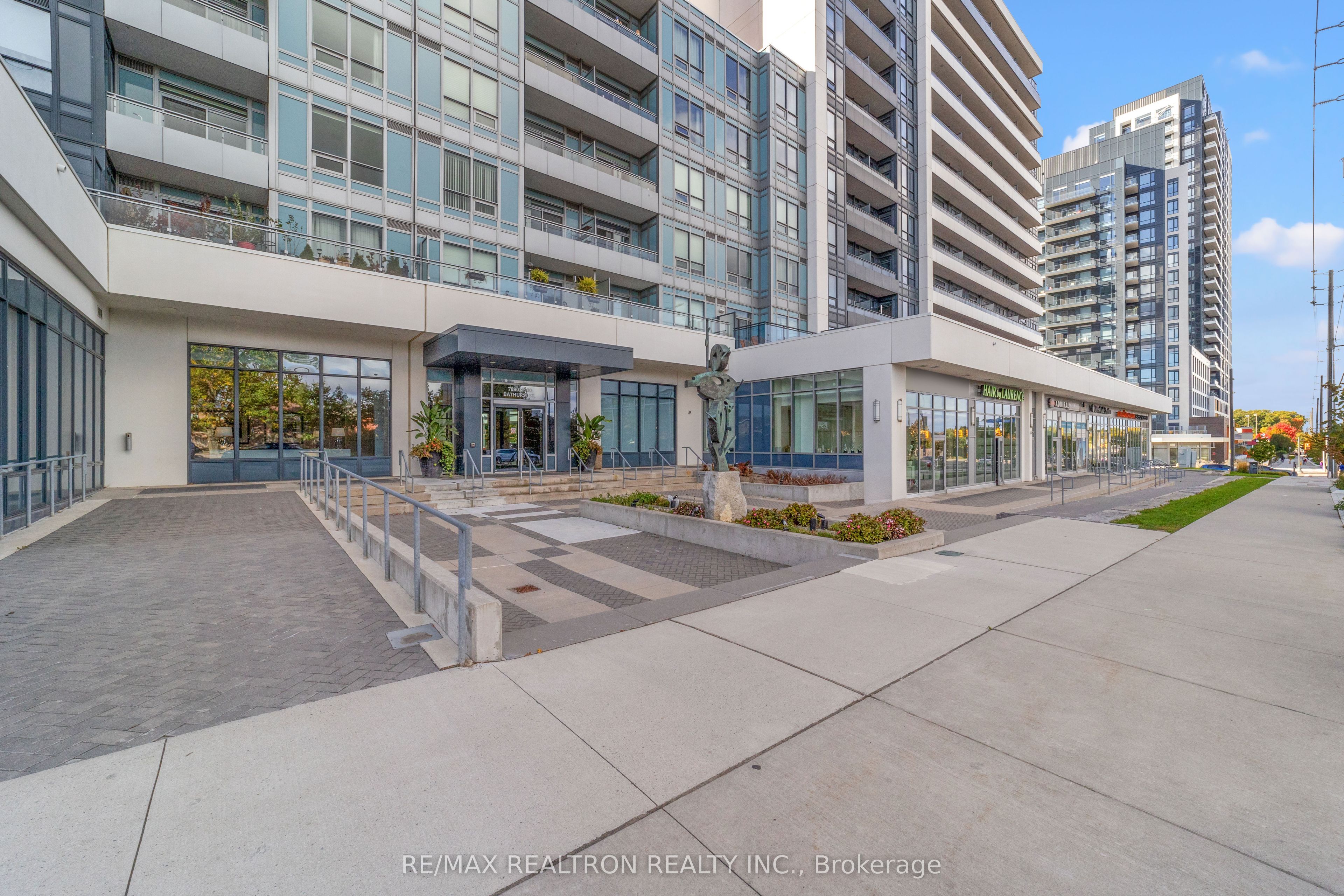 #3 - 7900 Bathurst Street Property Photo 2