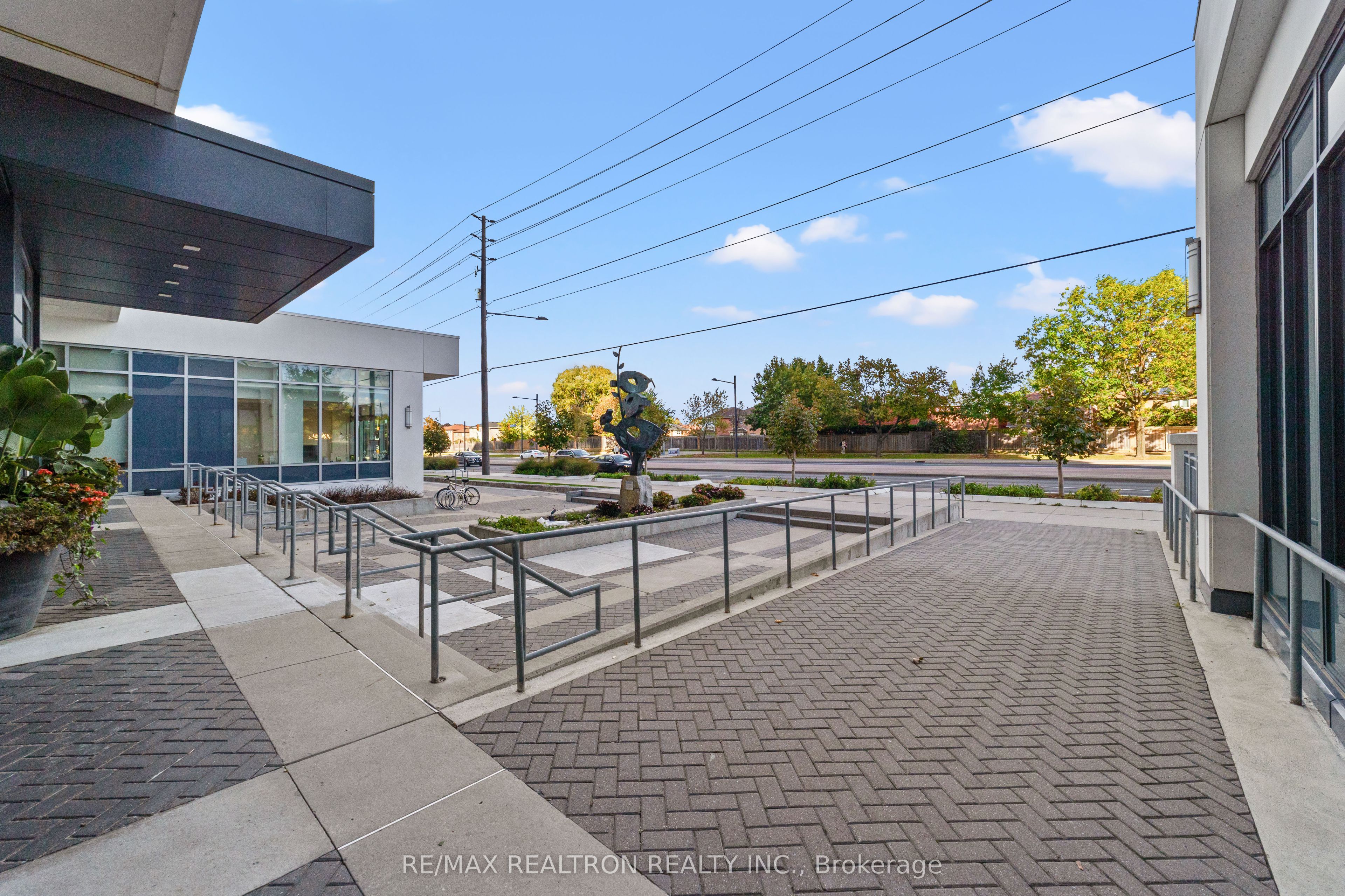 #3 - 7900 Bathurst Street Property Photo 5