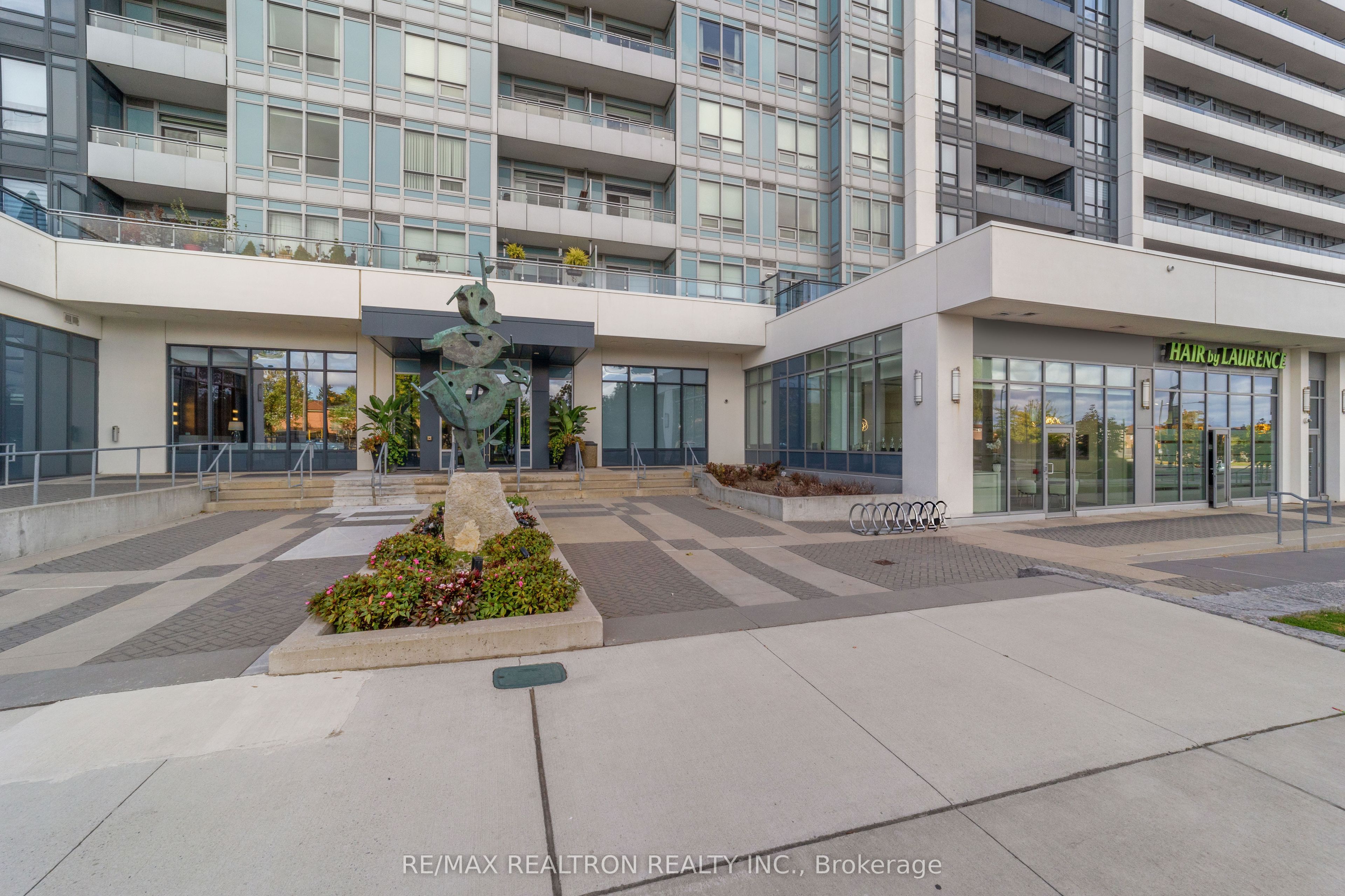 #3 - 7900 Bathurst Street Property Photo 6