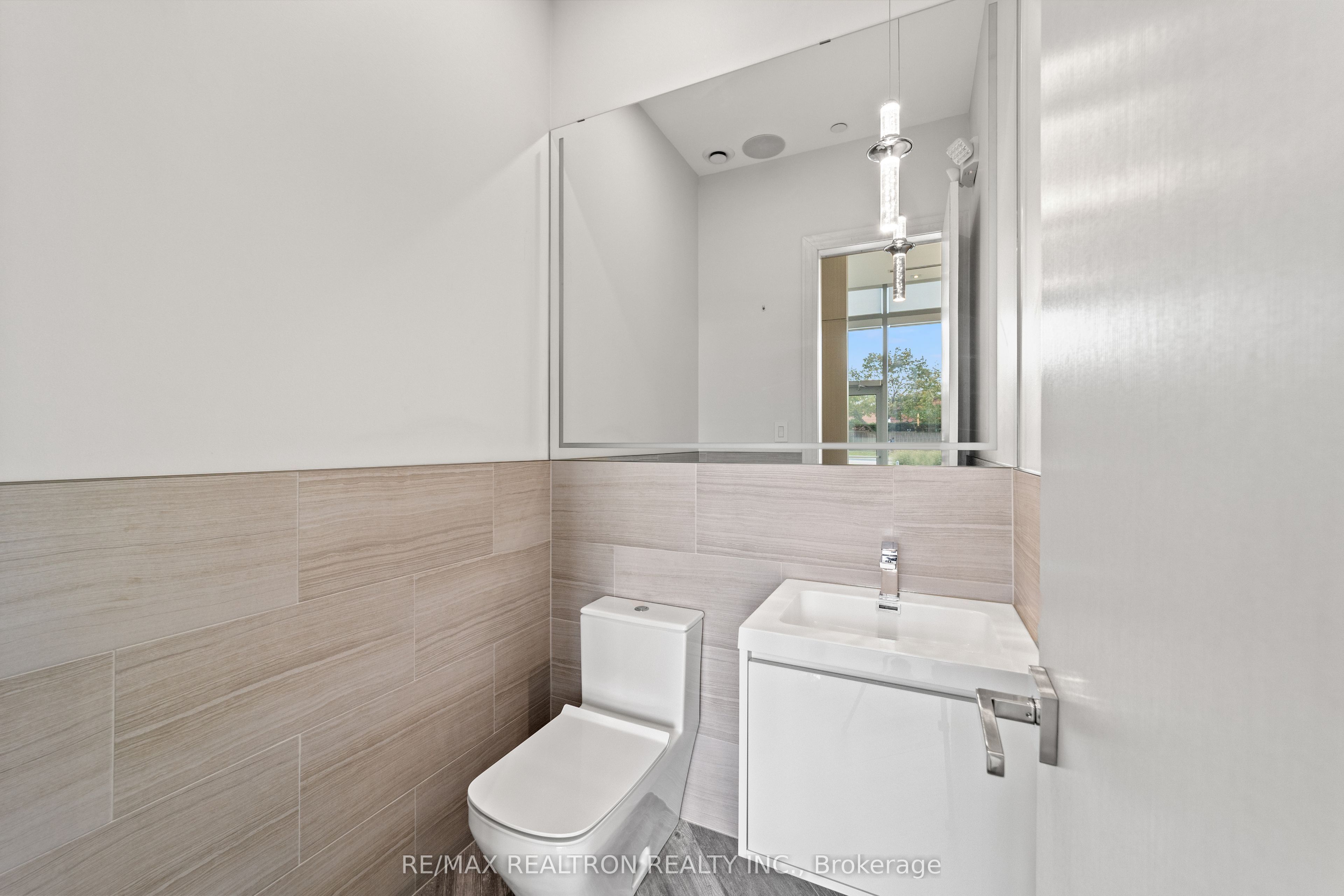 #3 - 7900 Bathurst Street Property Photo 28