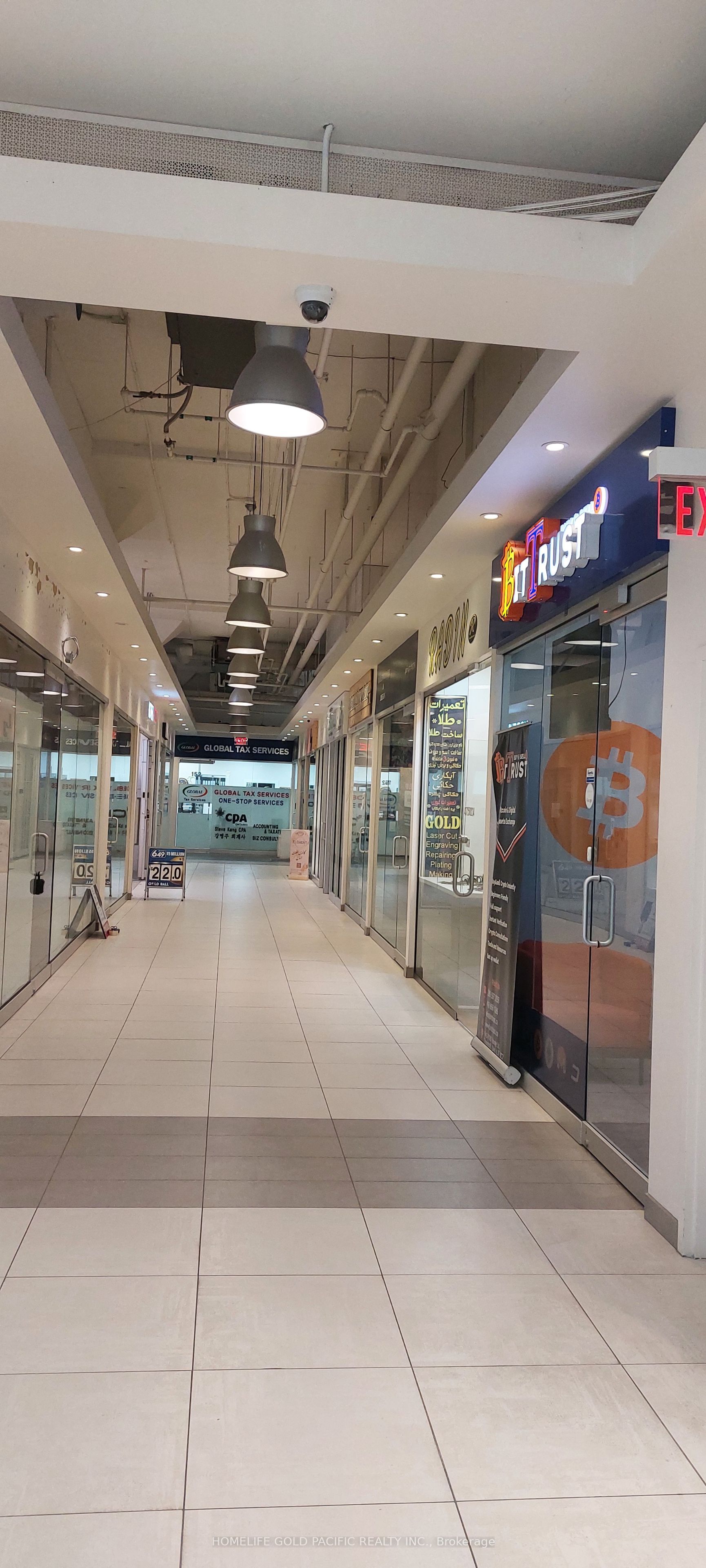 #162 - 7181 Yonge Street Property Photo 5