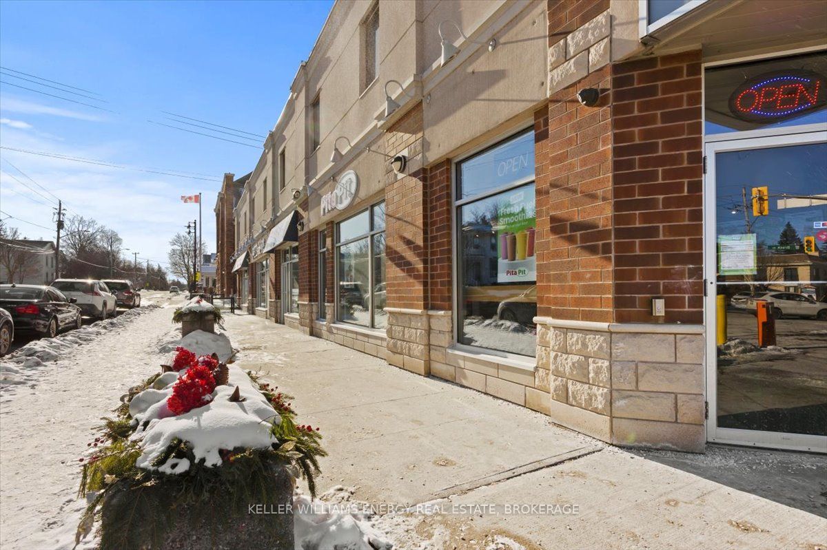 #5a - 2 Brock Street Property Photo 13